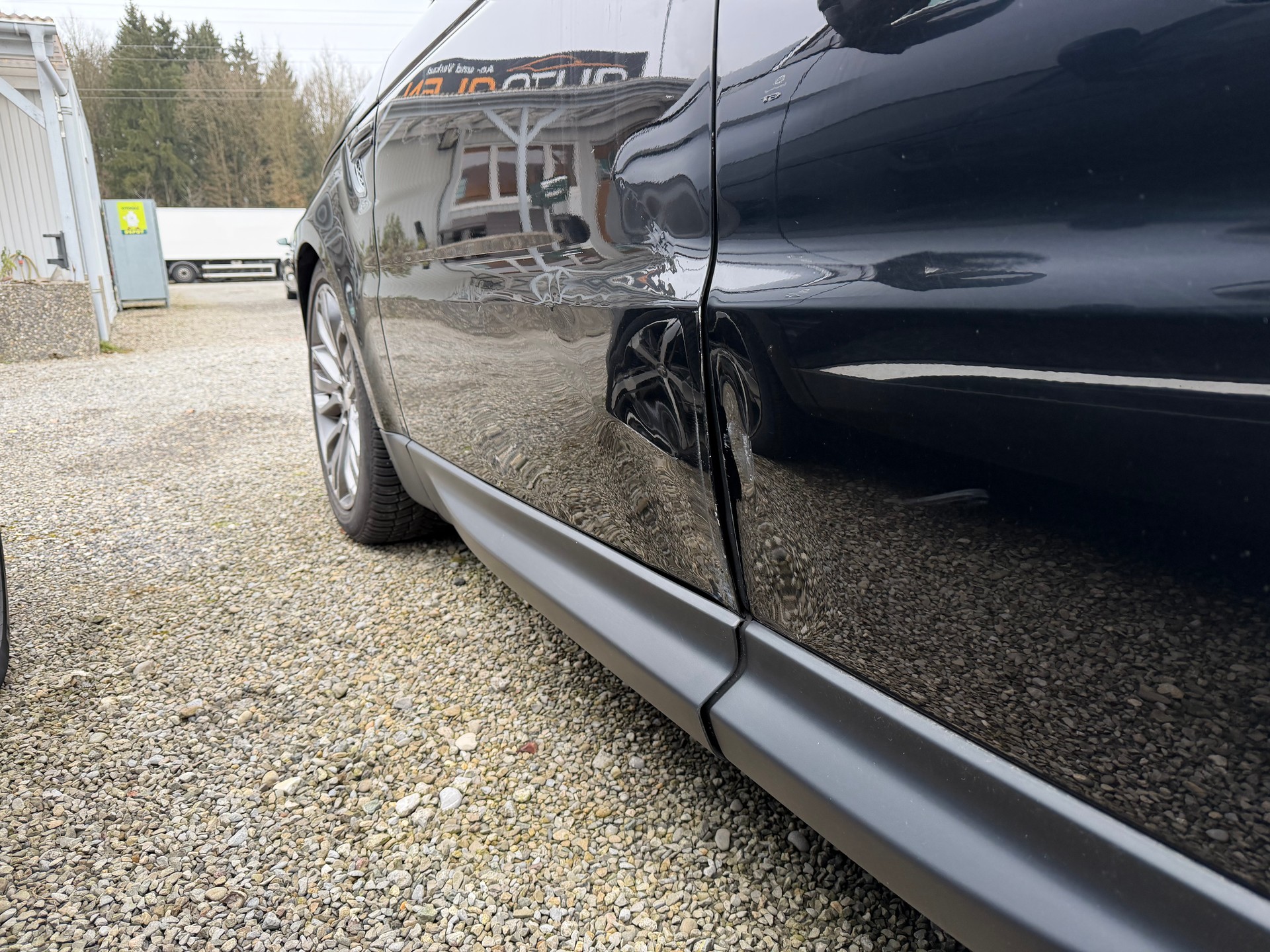 LAND ROVER Range Rover Sport 3.0 TDV6 SE Automatic-image-5