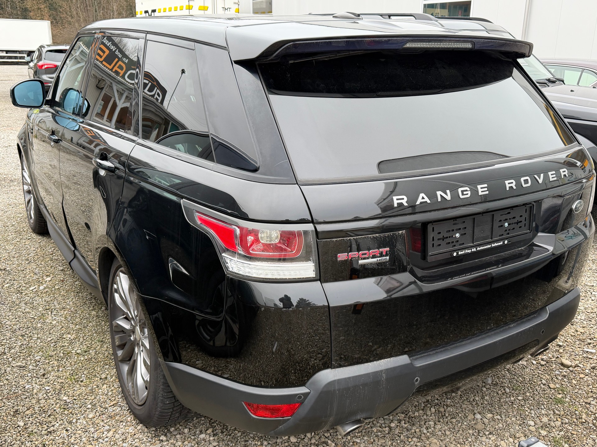 LAND ROVER Range Rover Sport 3.0 TDV6 SE Automatic-image-4