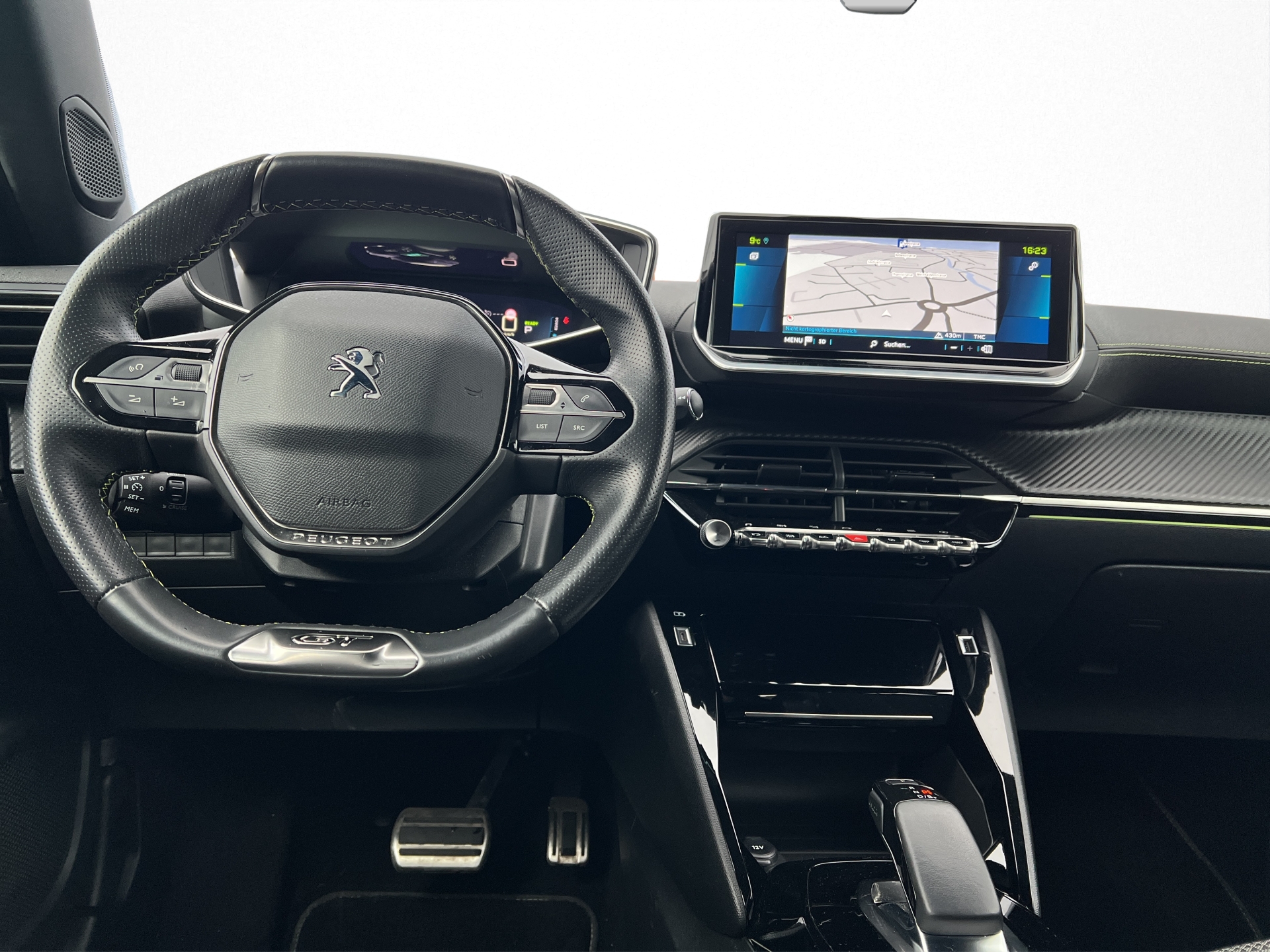PEUGEOT 2008 e-GT Line-image-9