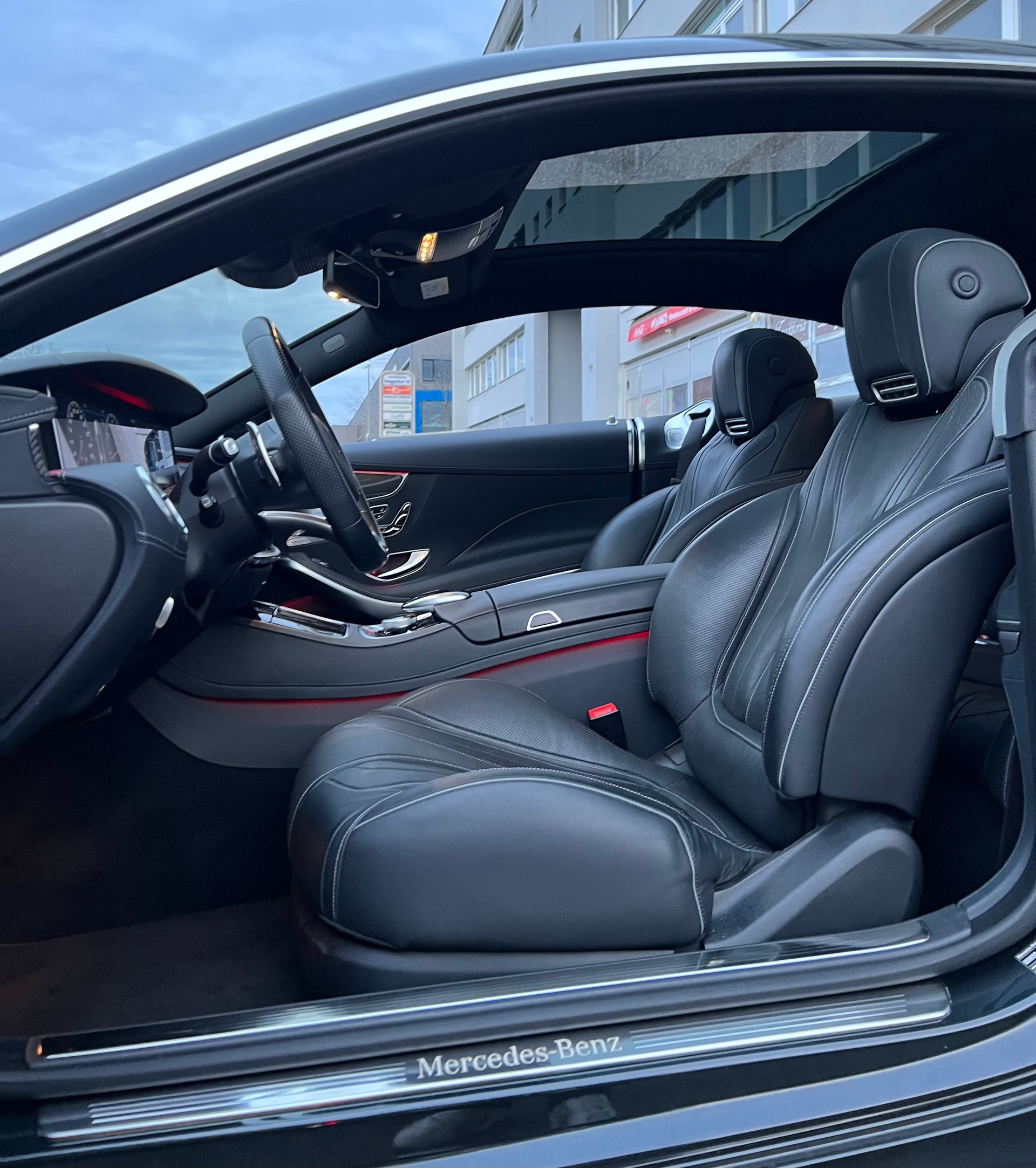 MERCEDES-BENZ S 560 4Matic 9G-Tronic-image-7