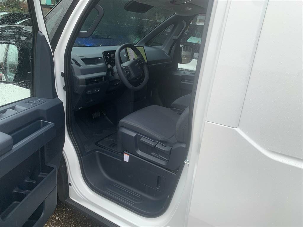 KIA PV5 Cargo 51.5 kWh Essential-image-5
