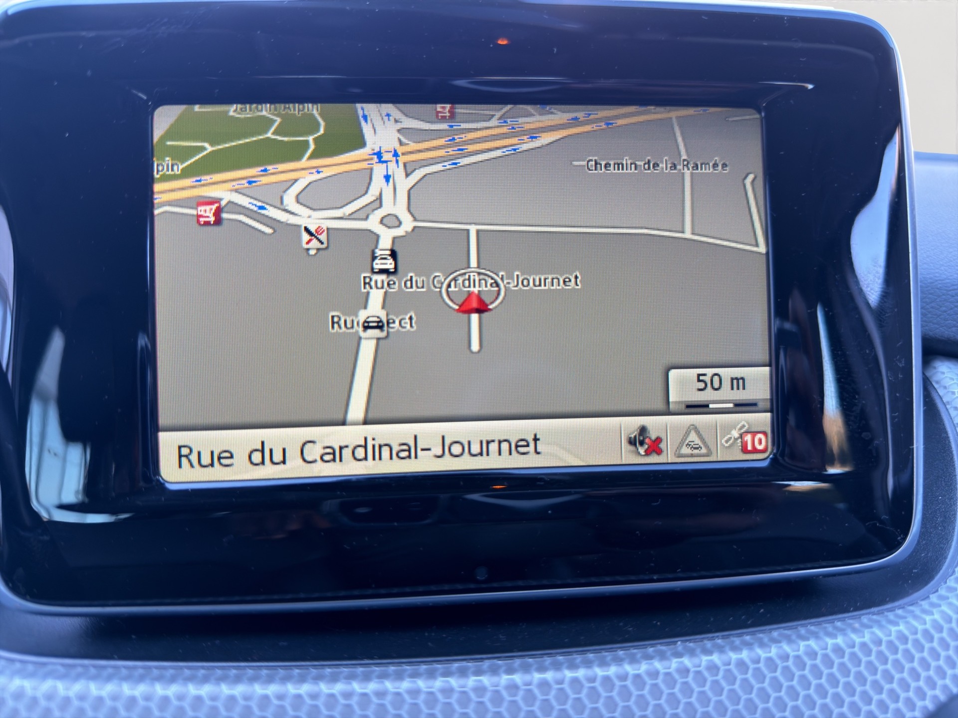 MERCEDES-BENZ B 200 7G-DCT-image-7