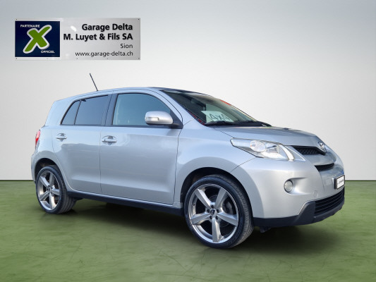 TOYOTA UrbanCr. 1.4D-4D Sol 4WD