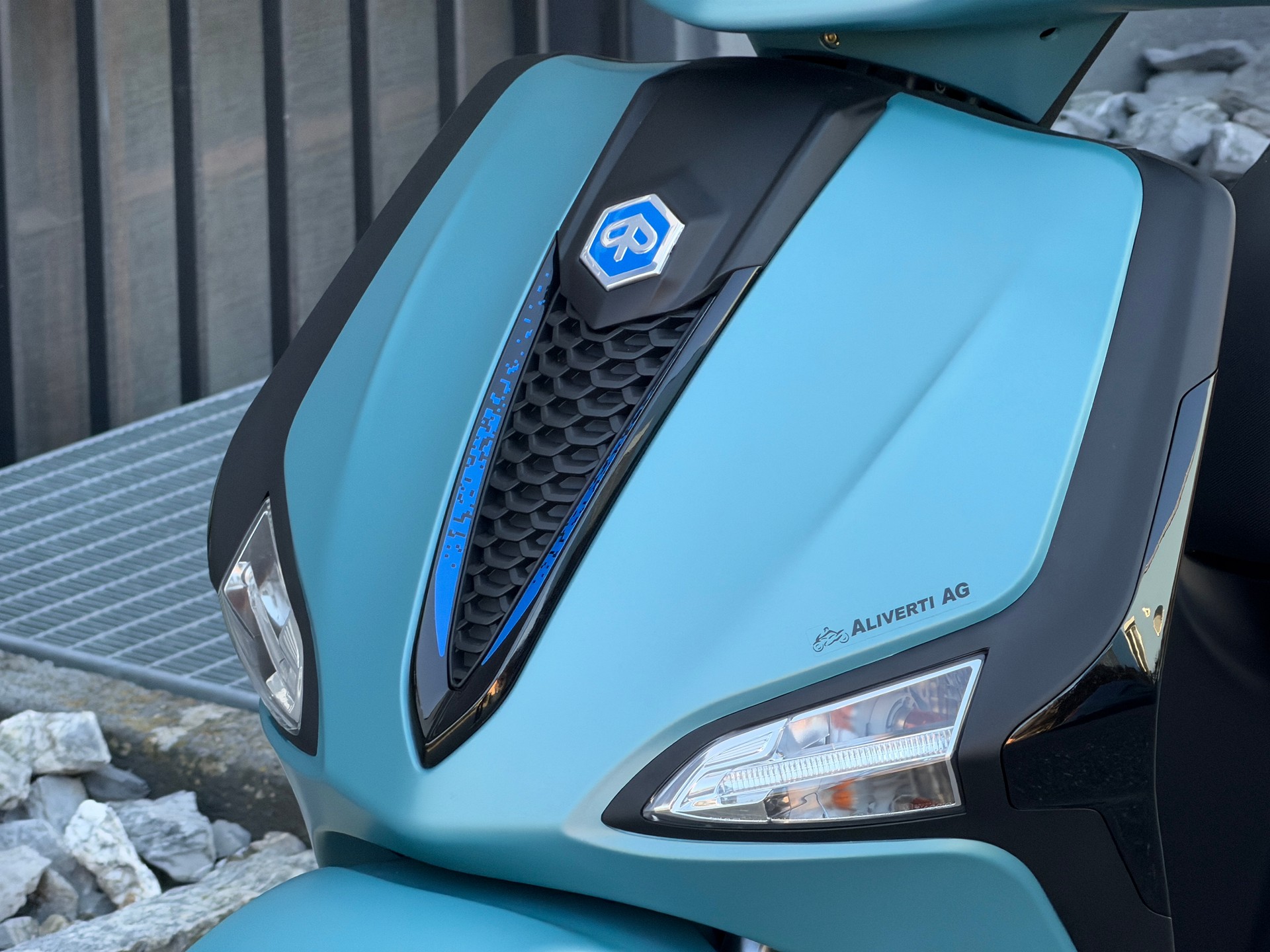 PIAGGIO Liberty 125 Sport E5+-showroom-element-2