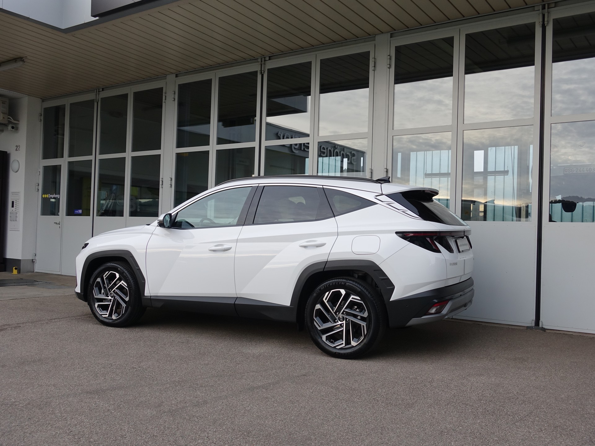 HYUNDAI Tucson 1.6 48V Vertex 4WD Glasschiebedach-image-20