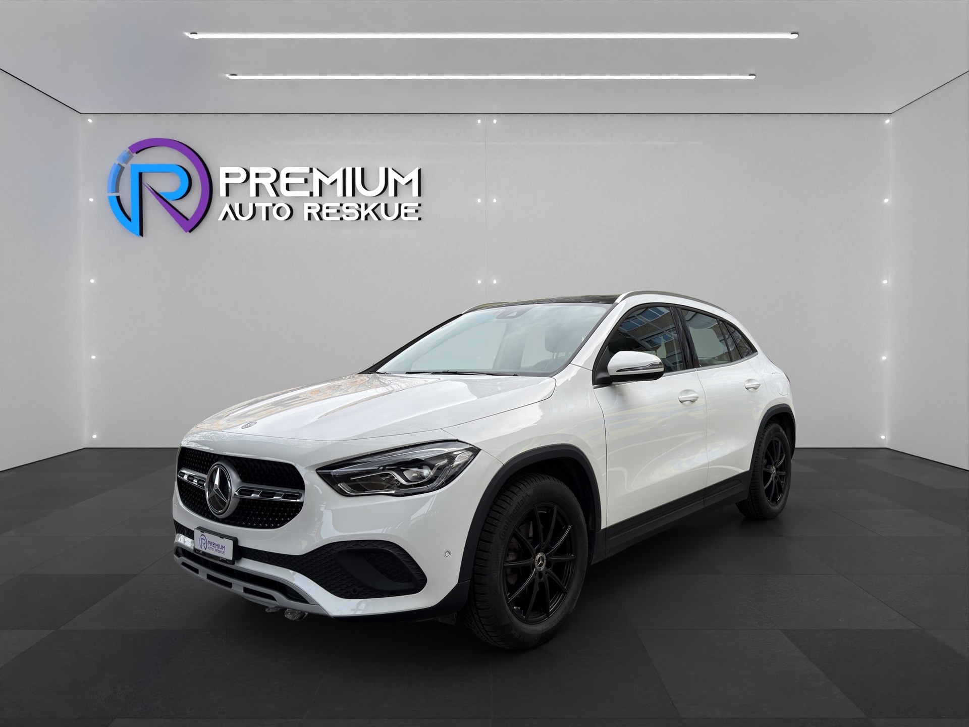 MERCEDES-BENZ GLA 200 Progressive 7G-DCT-image-0