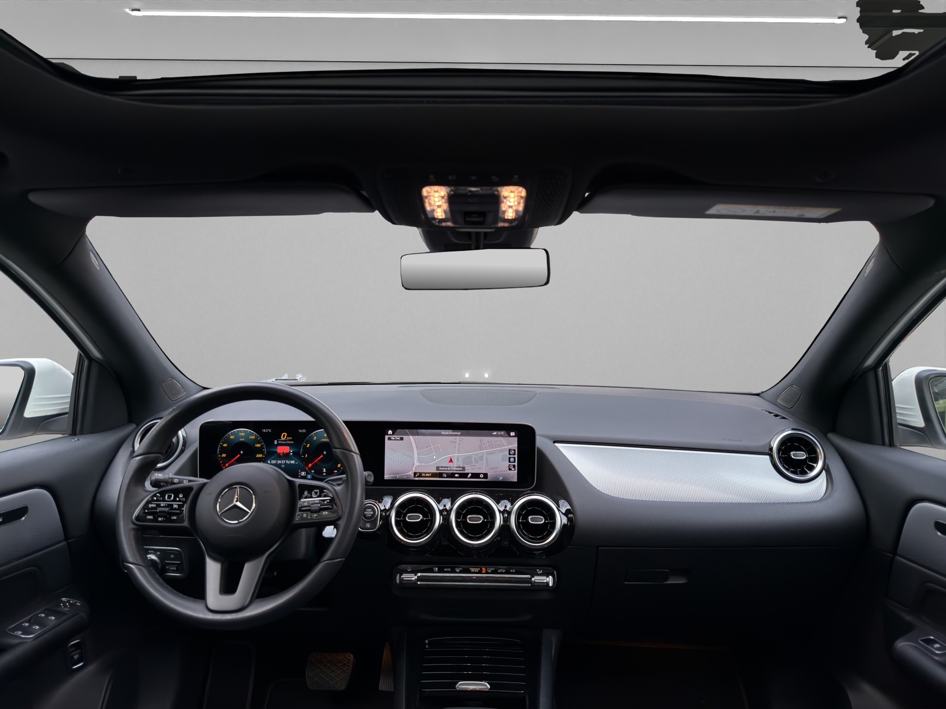 MERCEDES-BENZ GLA 200 Progressive 7G-DCT-image-6