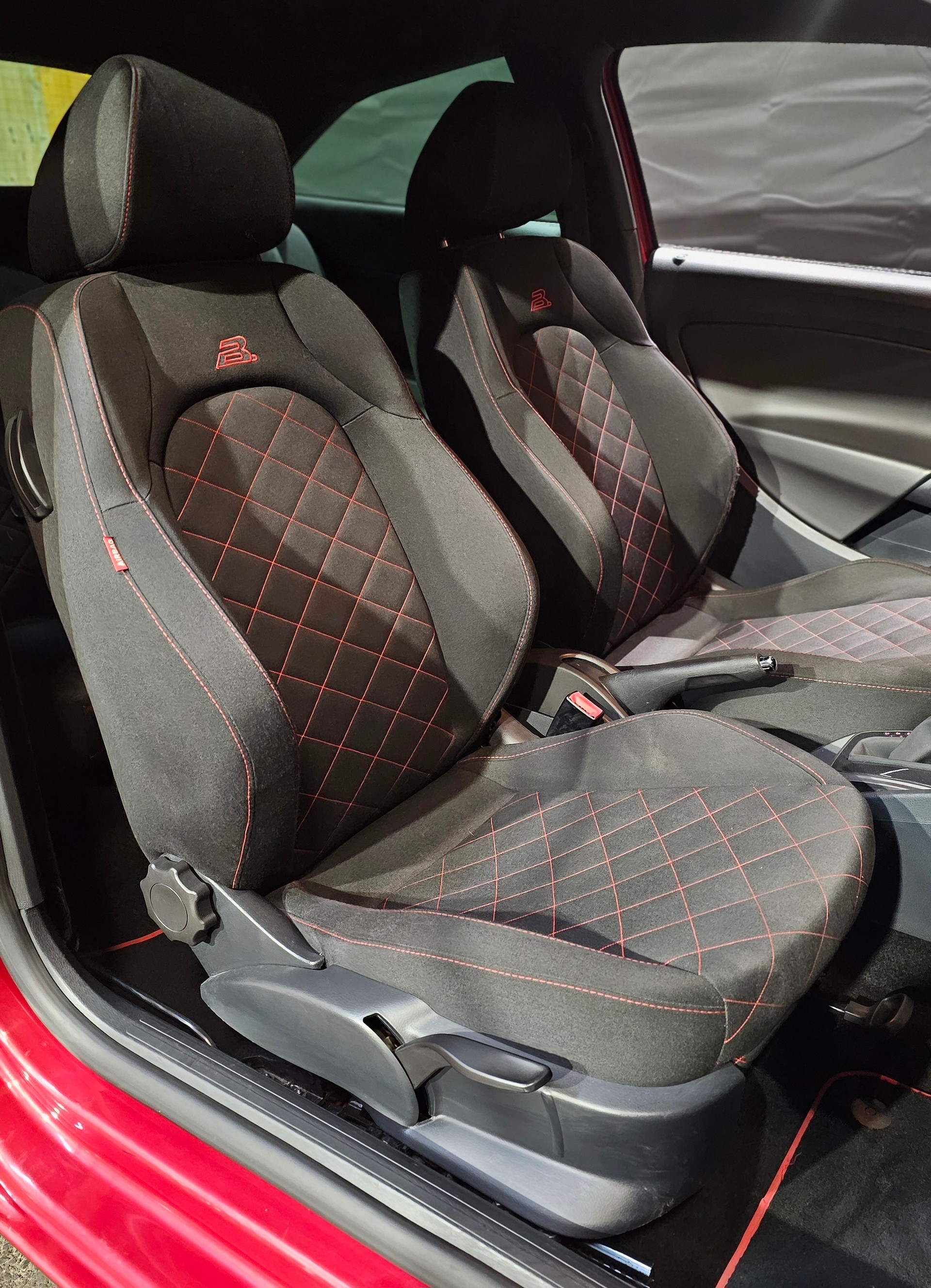 SEAT Ibiza SC 1.4 TSI Cupra DSG Bocanegra-image-16