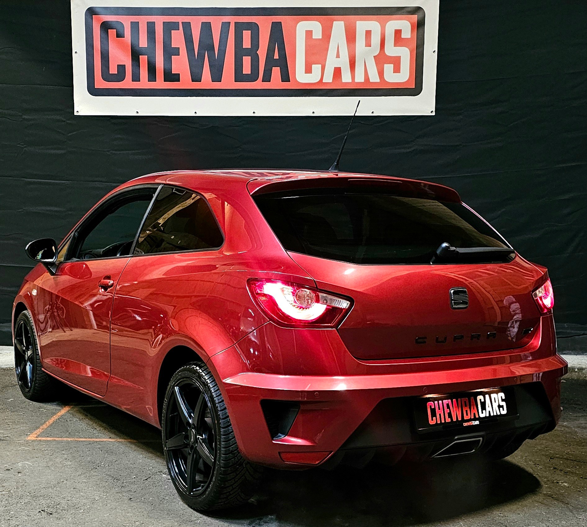 SEAT Ibiza SC 1.4 TSI Cupra DSG Bocanegra-image-10