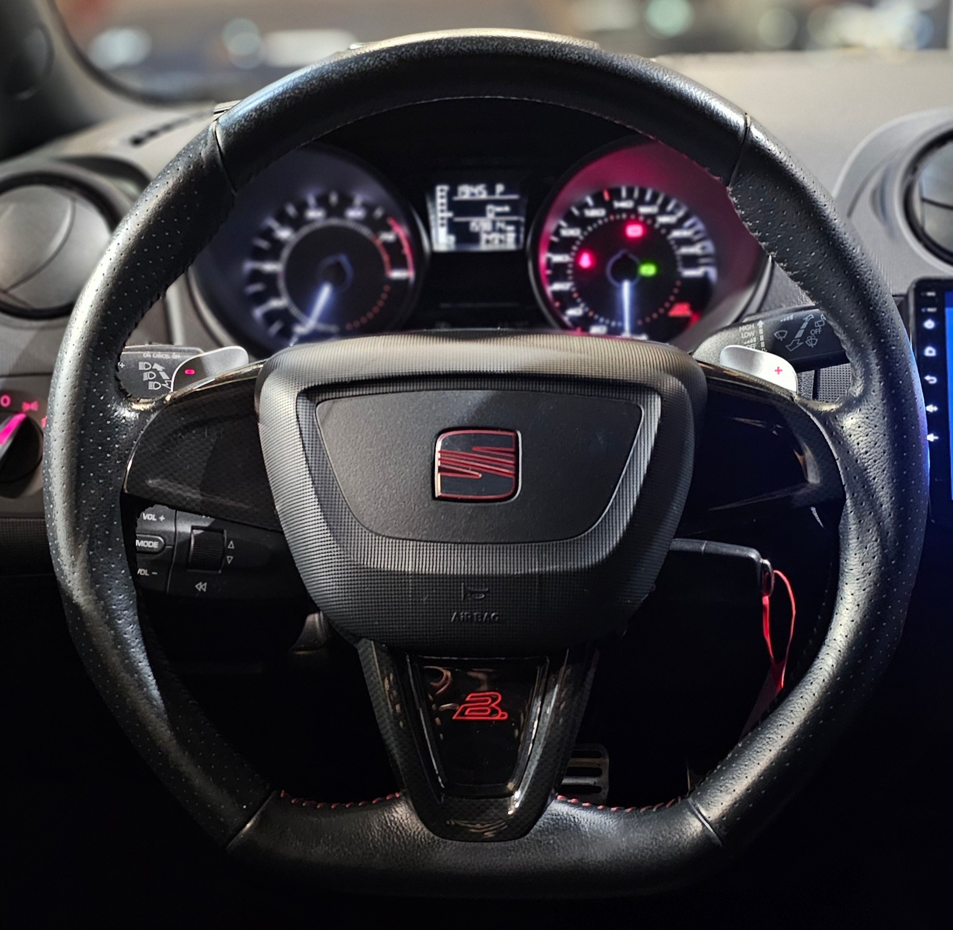 SEAT Ibiza SC 1.4 TSI Cupra DSG Bocanegra-image-17