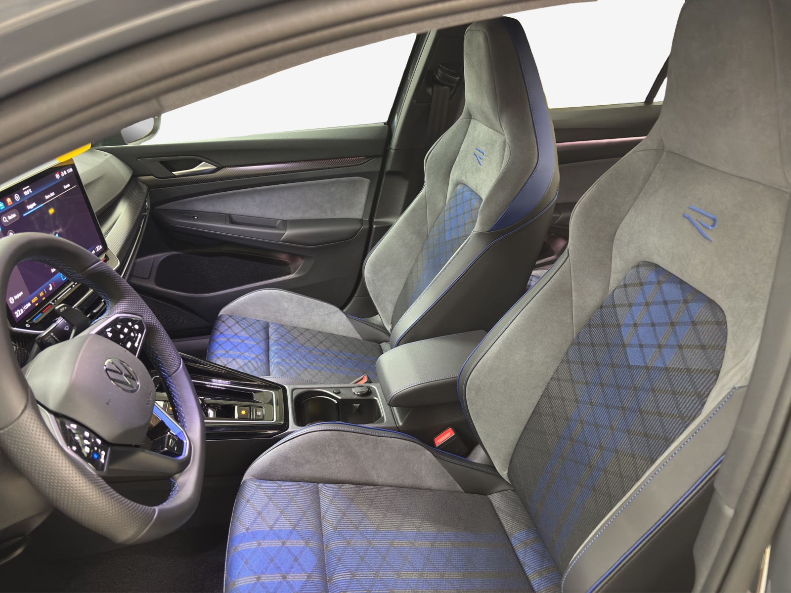 VW Golf 2.0 TSI R DSG 4 Motion-image-7