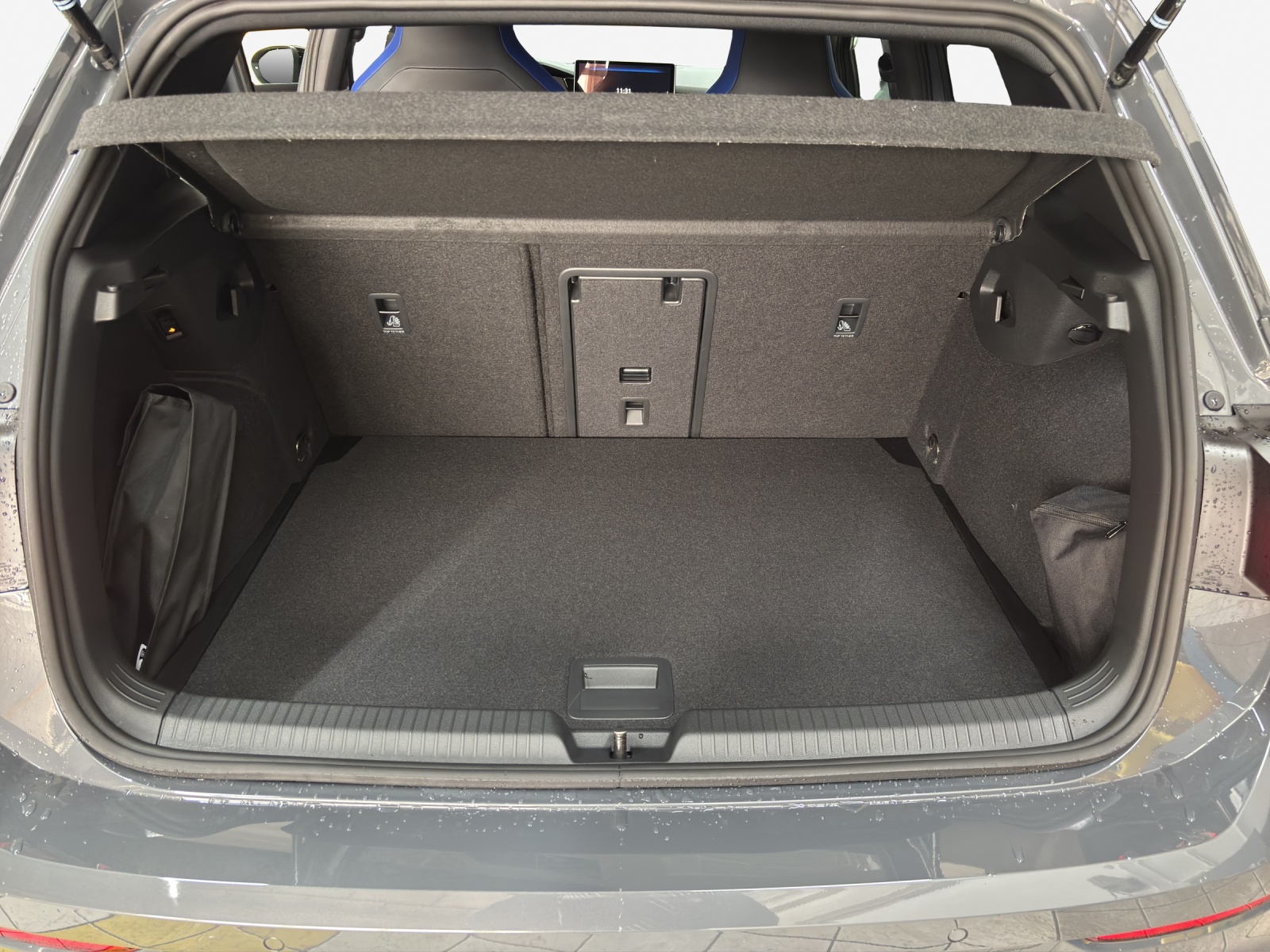 VW Golf 2.0 TSI R DSG 4 Motion-image-12