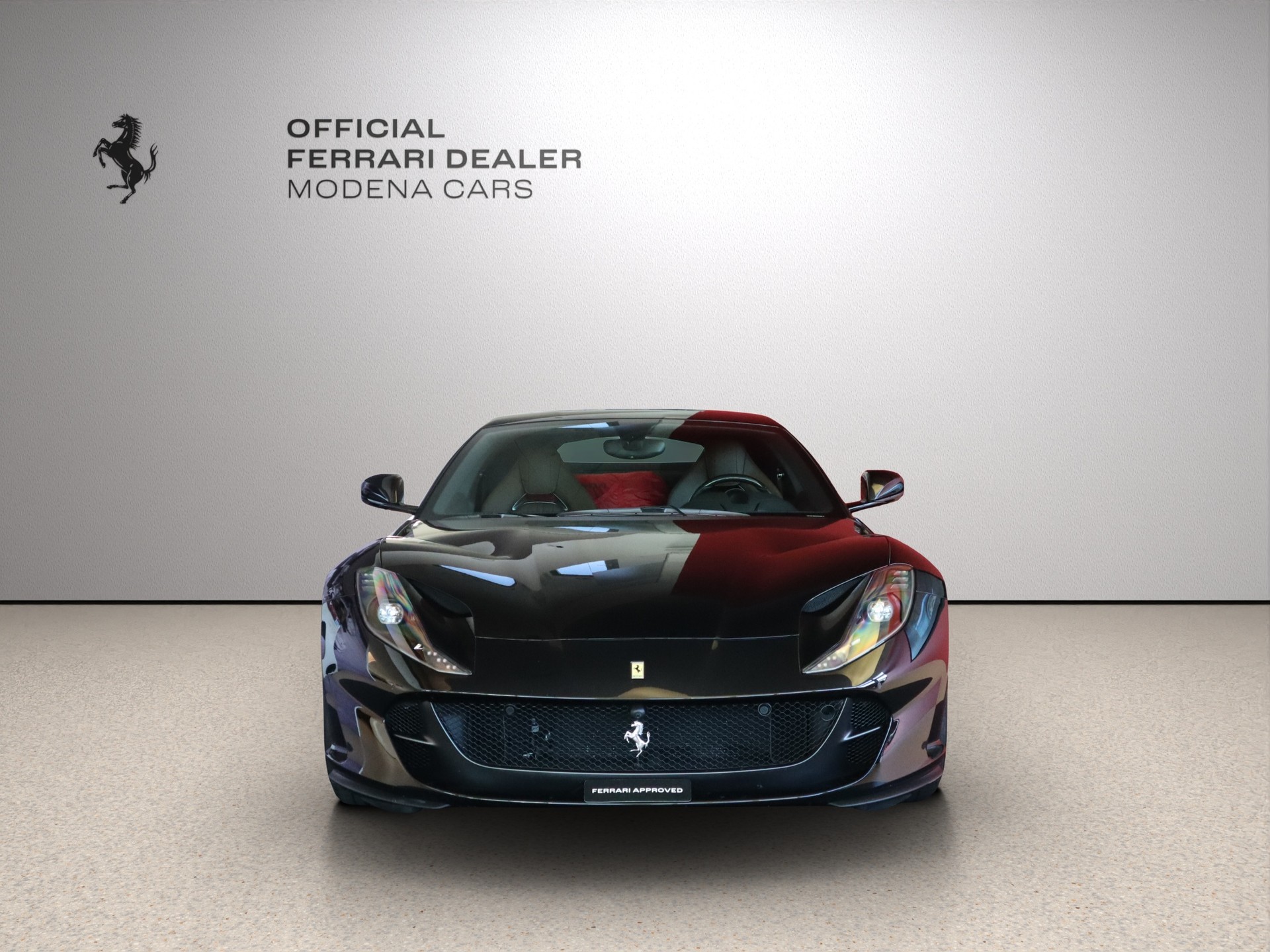 FERRARI 812 Superfast-image-4