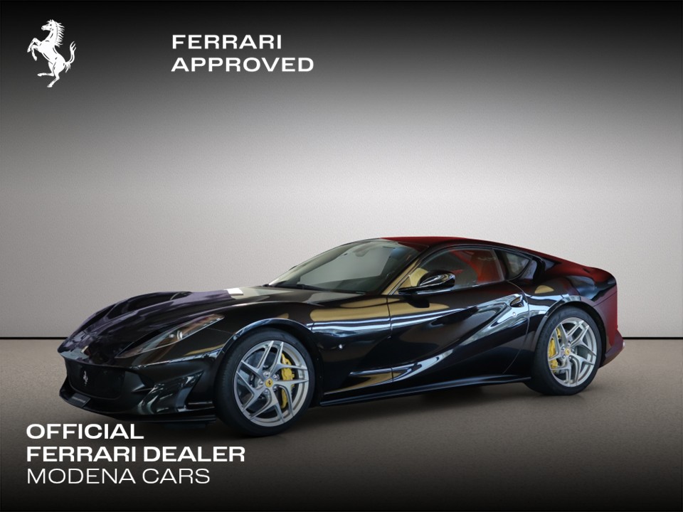 FERRARI 812 Superfast-image-0