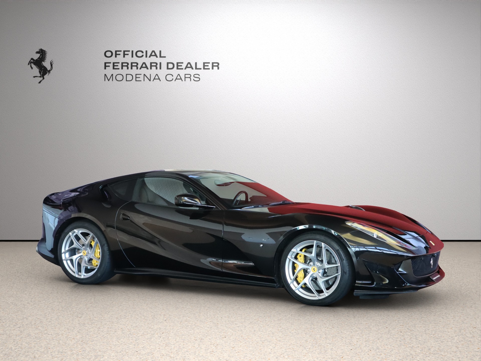 FERRARI 812 Superfast-image-15