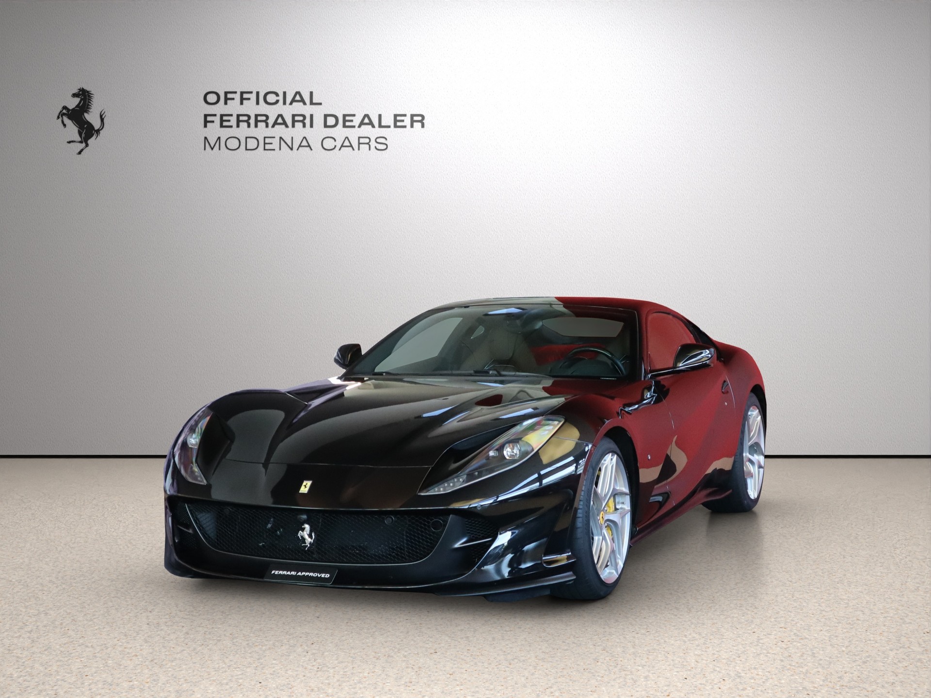 FERRARI 812 Superfast-image-5