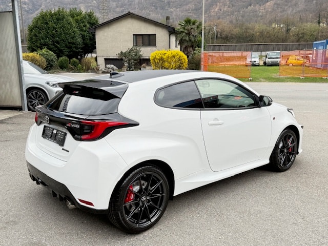 TOYOTA Yaris 1.6 GR Sport-image-6