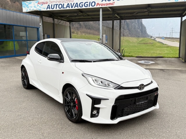 TOYOTA Yaris 1.6 GR Sport-image-1