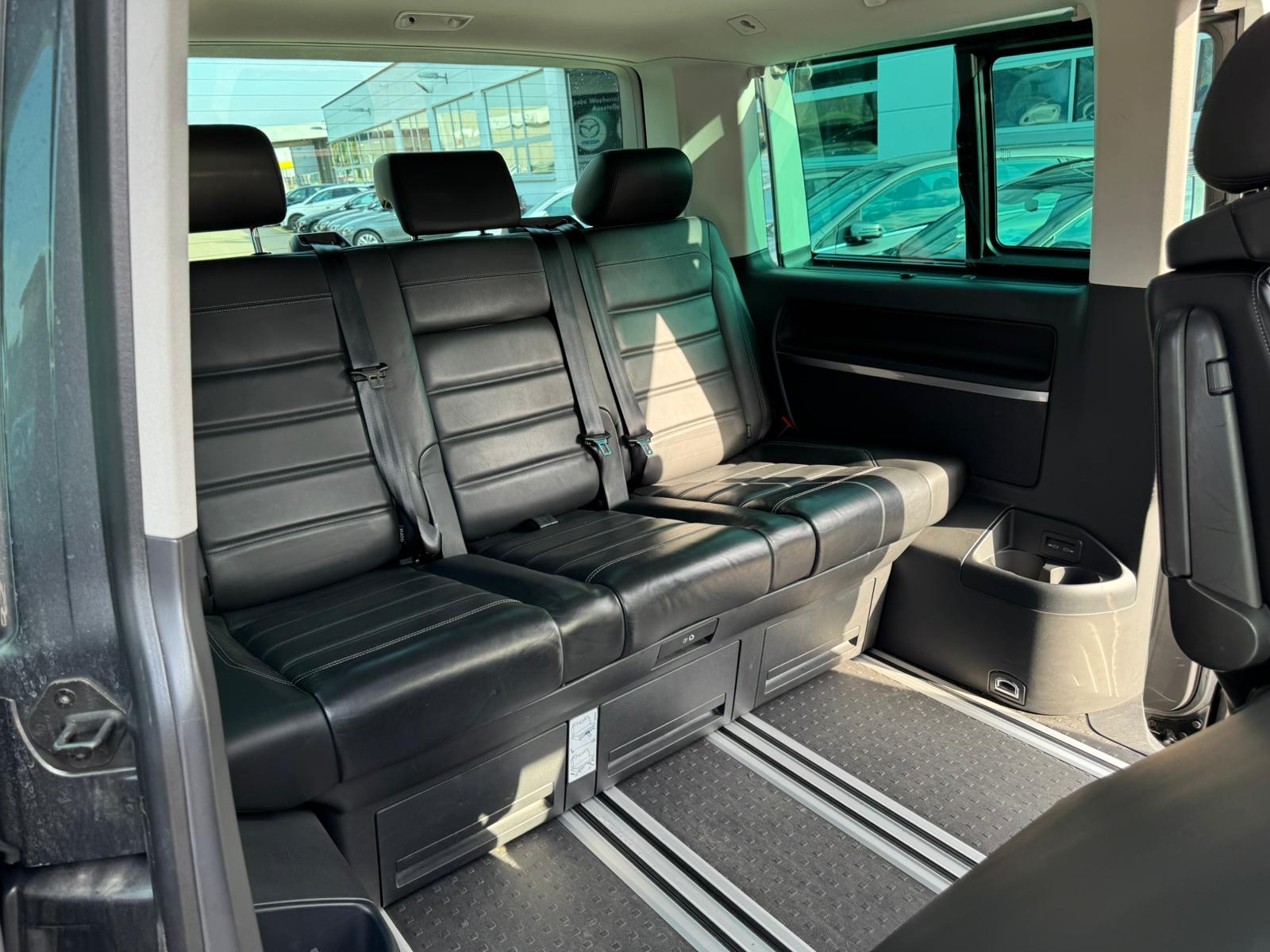 VW T6.1 Multivan 2.0 Bi-TDI Highline 4Motion DSG-image-12