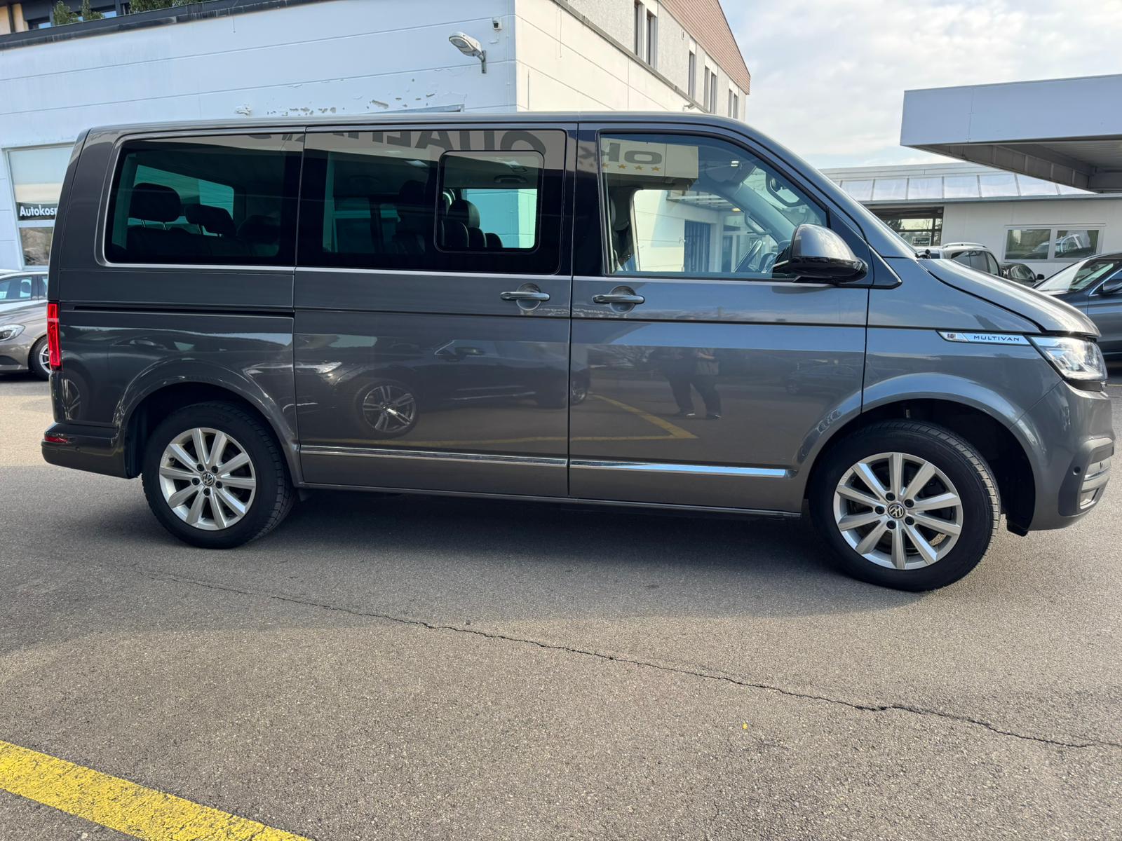 VW T6.1 Multivan 2.0 Bi-TDI Highline 4Motion DSG-image-3