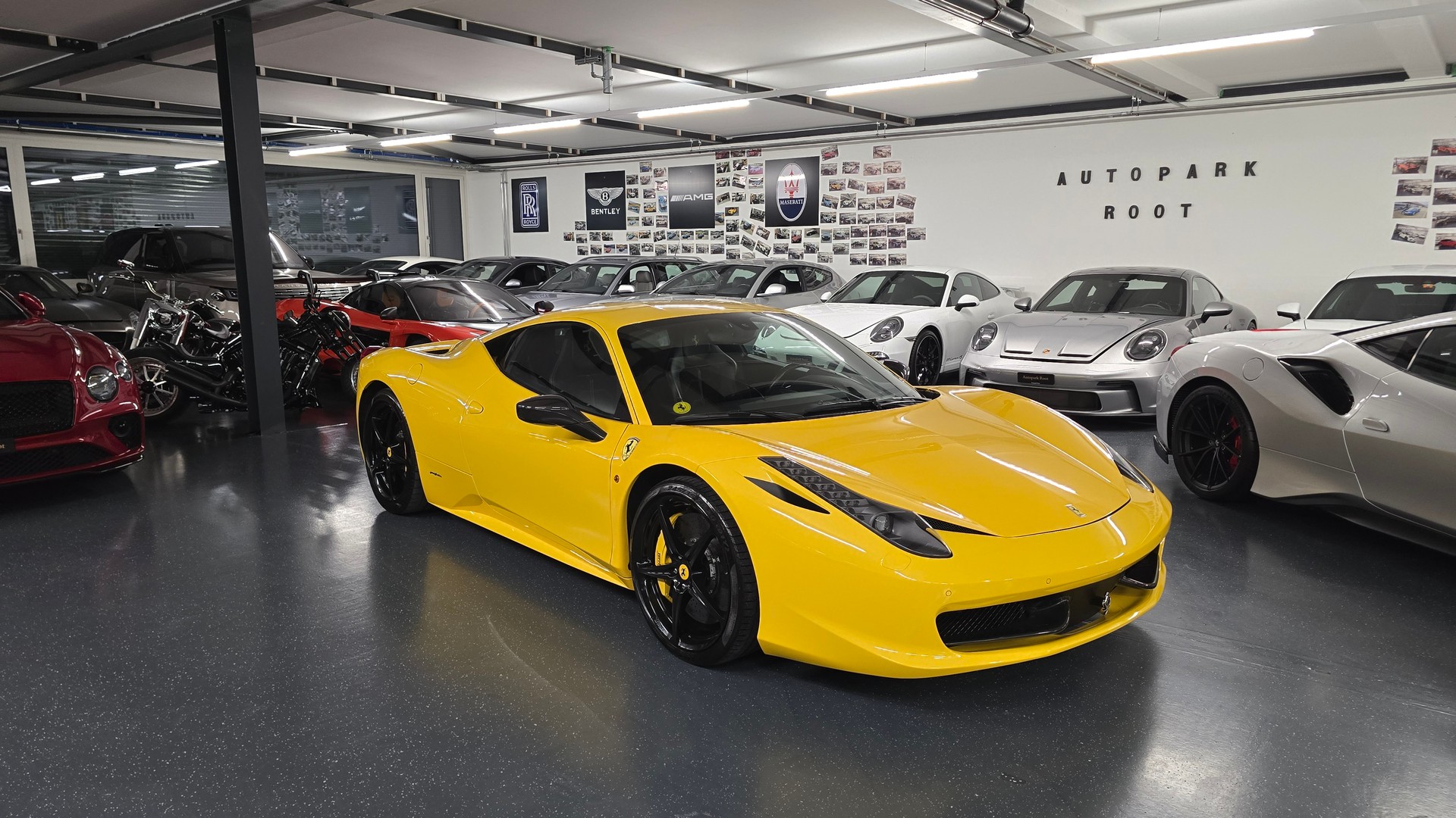 FERRARI 458 Italia 4.5 V8