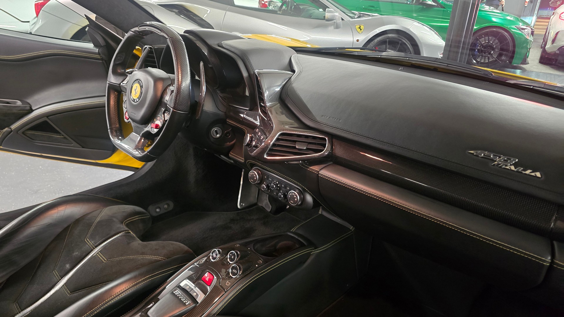 FERRARI 458 Italia 4.5 V8-image-26