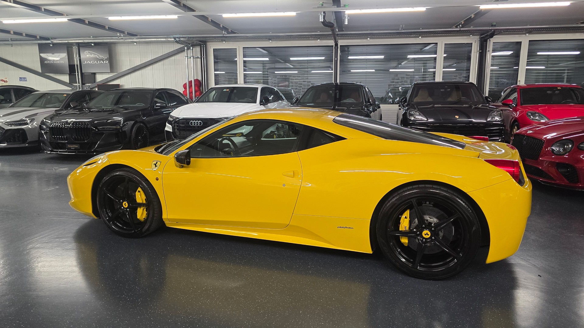 FERRARI 458 Italia 4.5 V8-image-9
