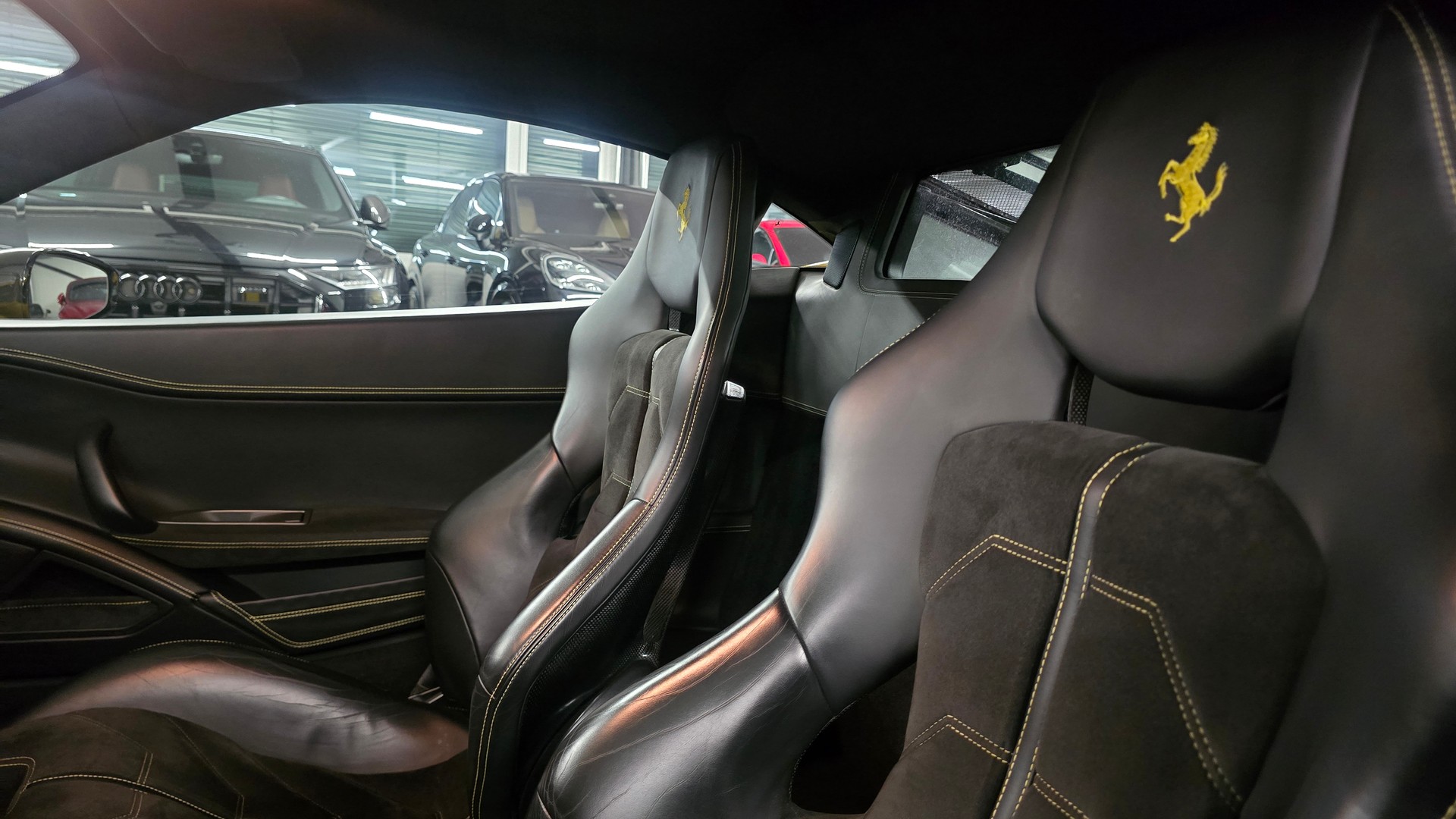 FERRARI 458 Italia 4.5 V8-image-24