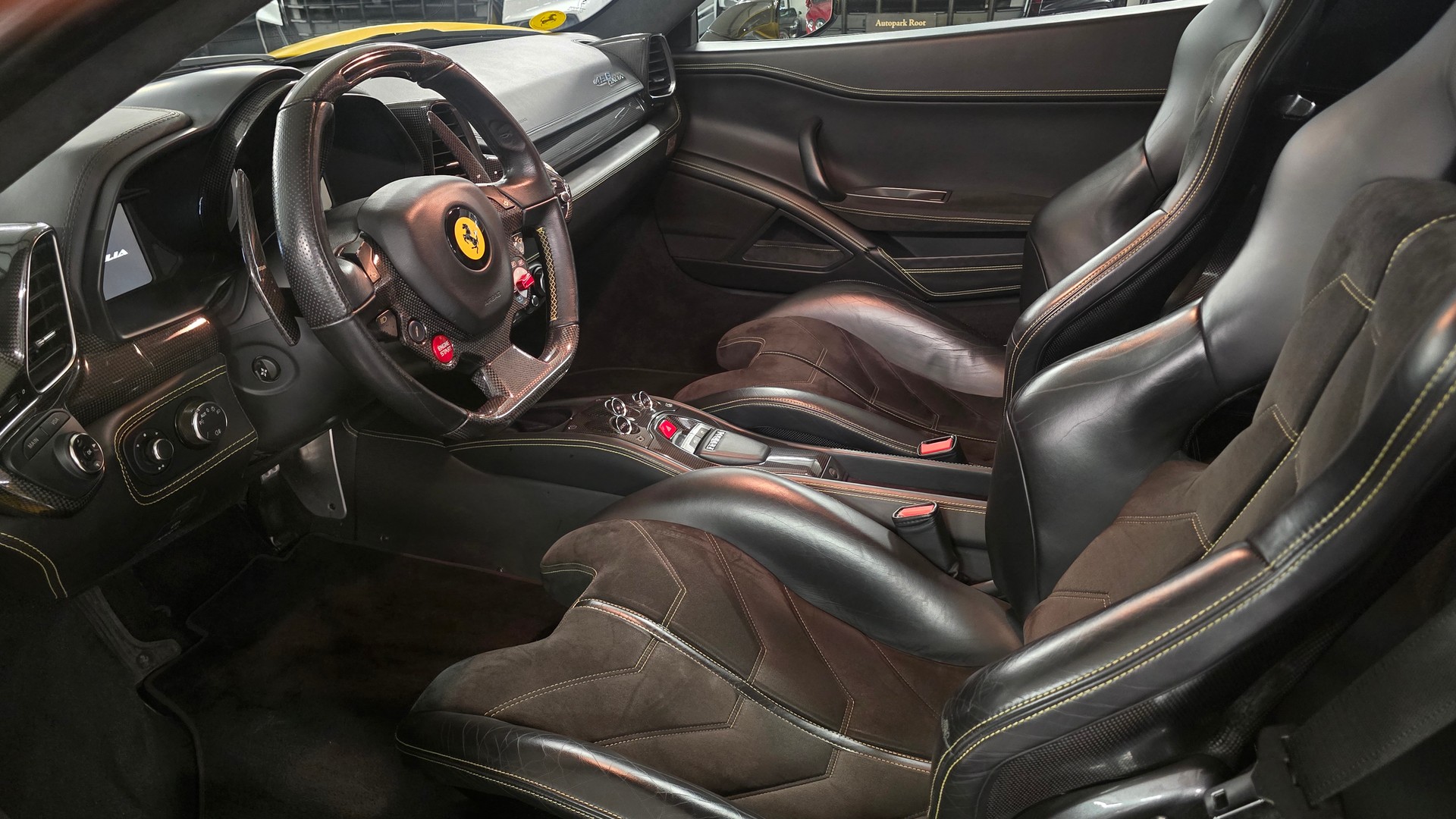 FERRARI 458 Italia 4.5 V8-image-21