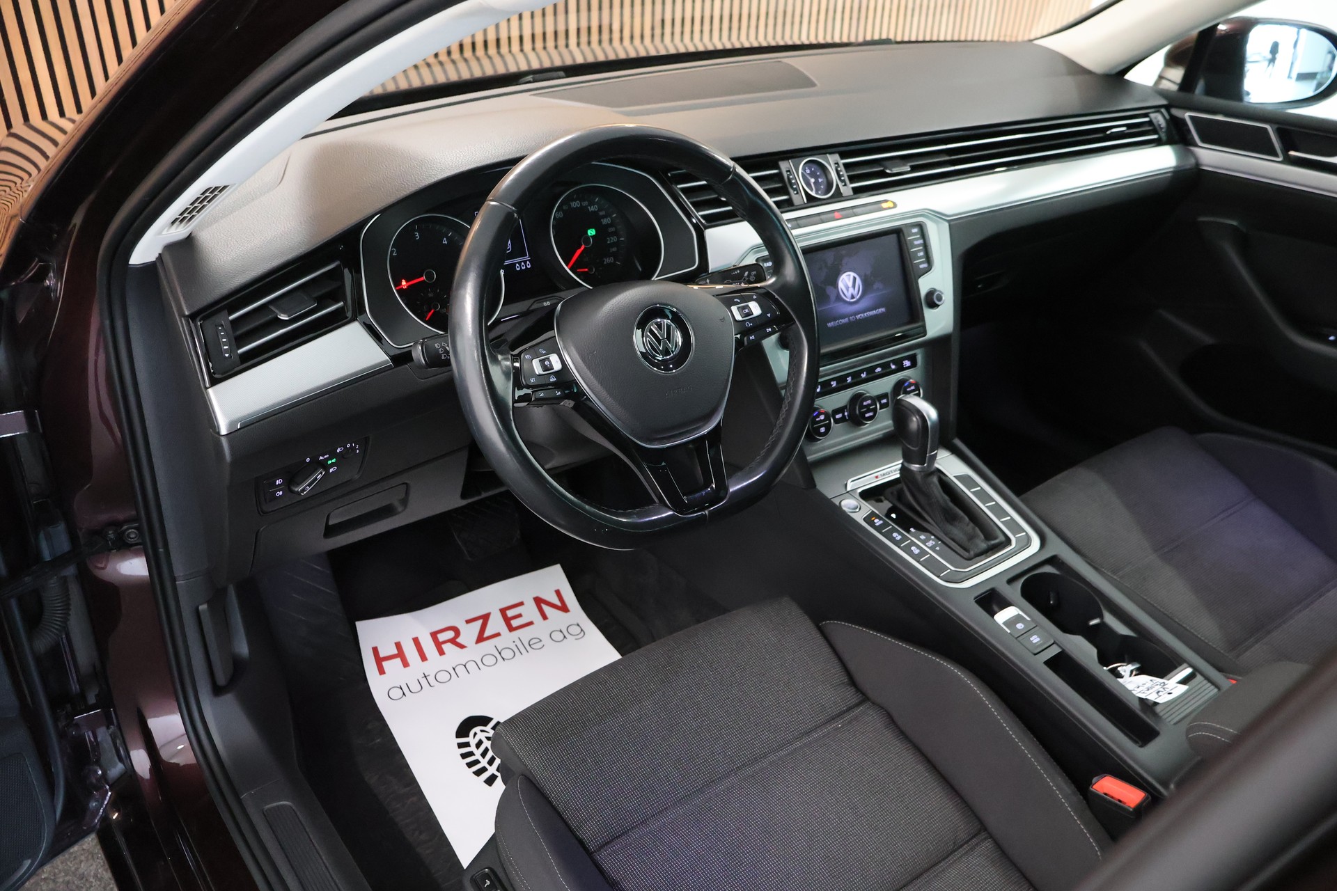VW Passat 2.0 TDI BMT Comfortline DSG 4Motion-image-9