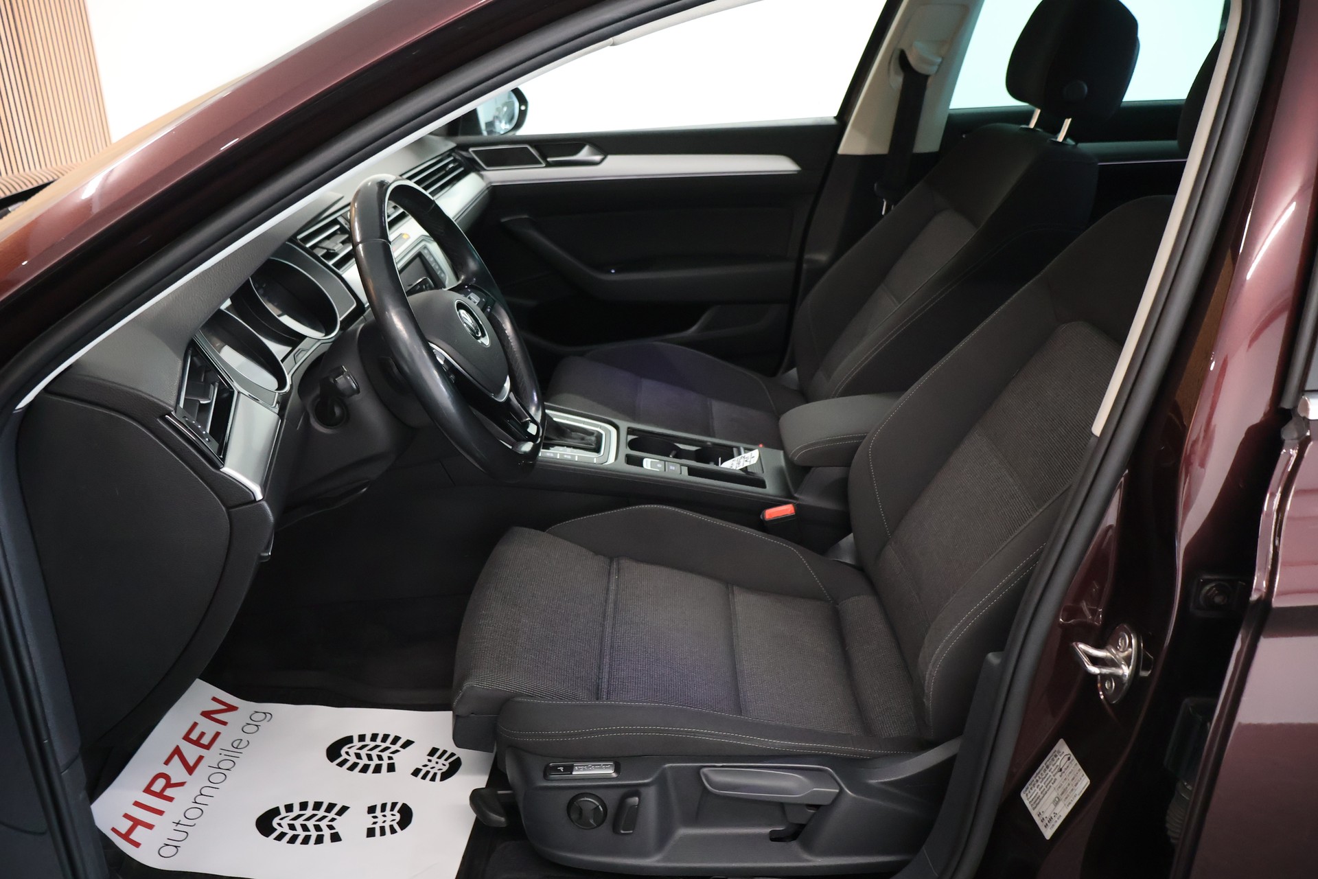 VW Passat 2.0 TDI BMT Comfortline DSG 4Motion-image-8