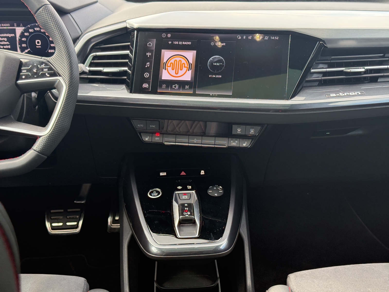 AUDI Q4 Sportback e-tron 45 Edition Swiss Ski quattro-image-11