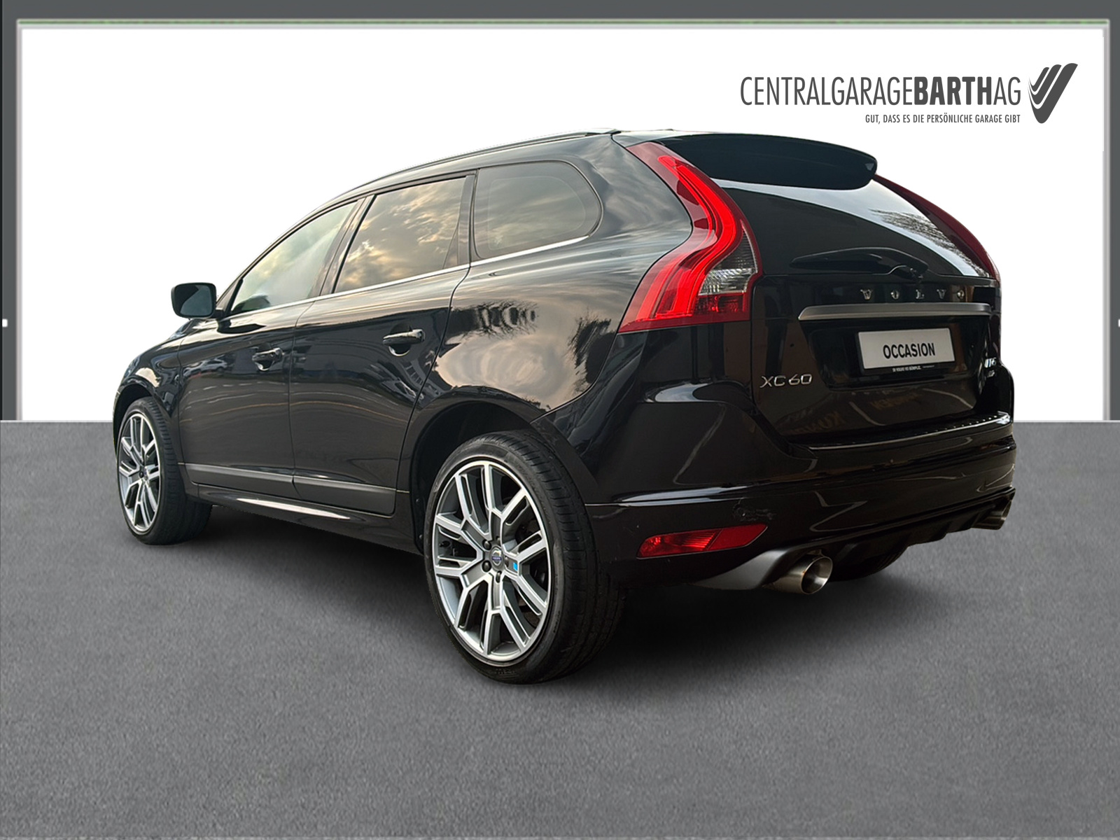 VOLVO XC60 2.4 D5 Mom. R-Design AWD S/S-image-5