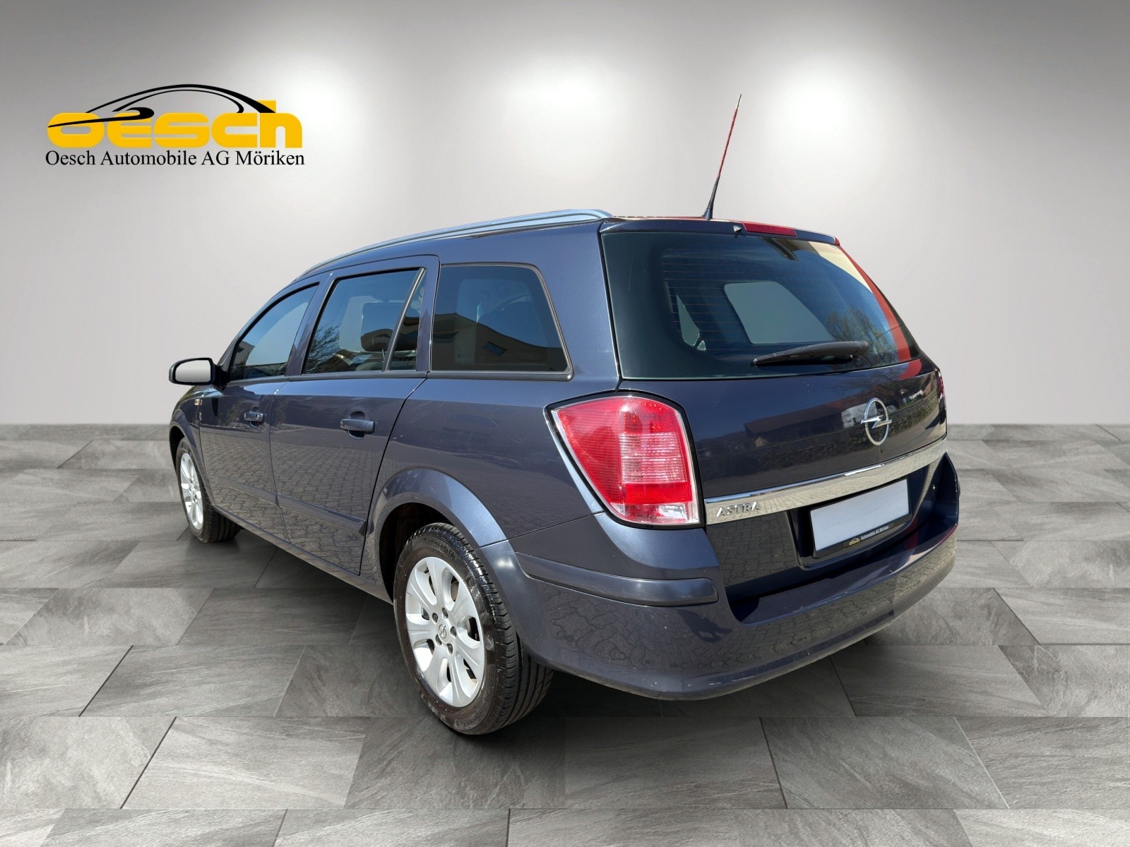OPEL Astra Caravan 1.8i 16V 140 Diamond-image-2