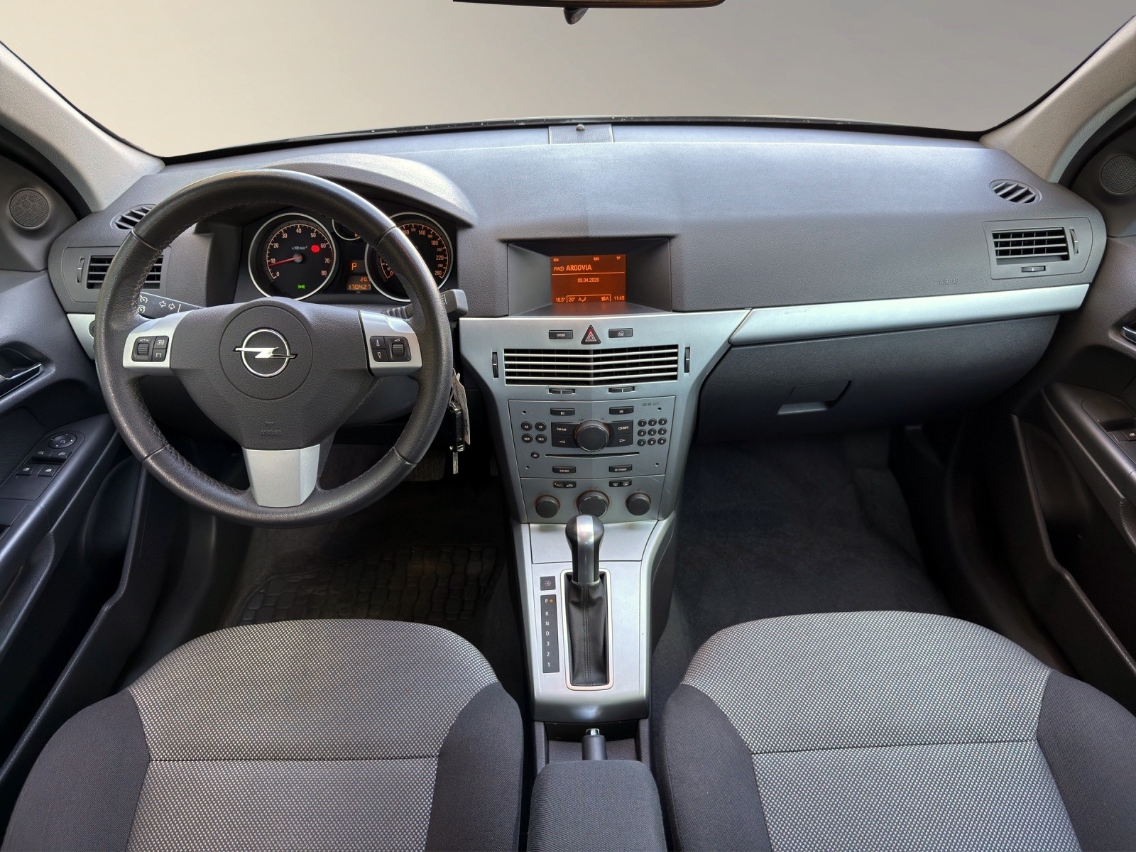 OPEL Astra Caravan 1.8i 16V 140 Diamond-image-11