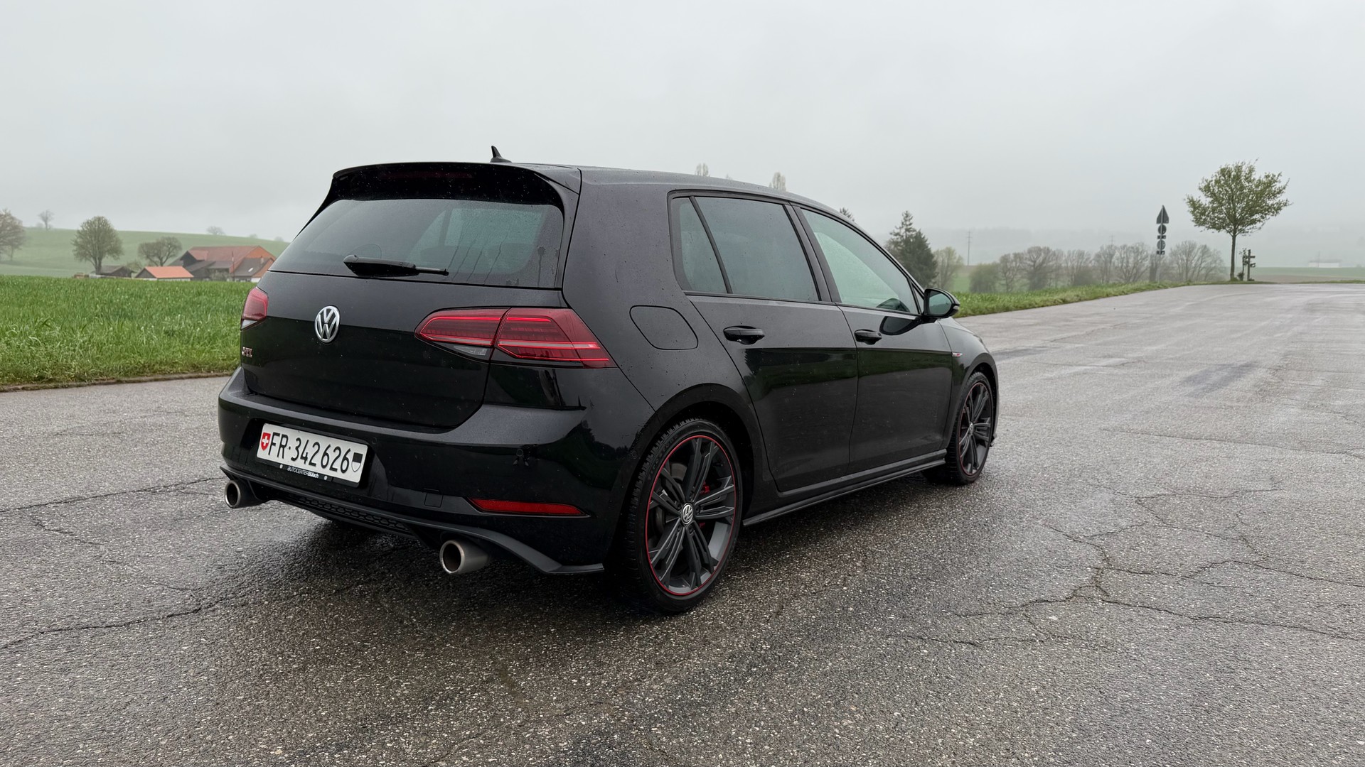 VW Golf 2.0 TSI GTI Performance DSG-image-5