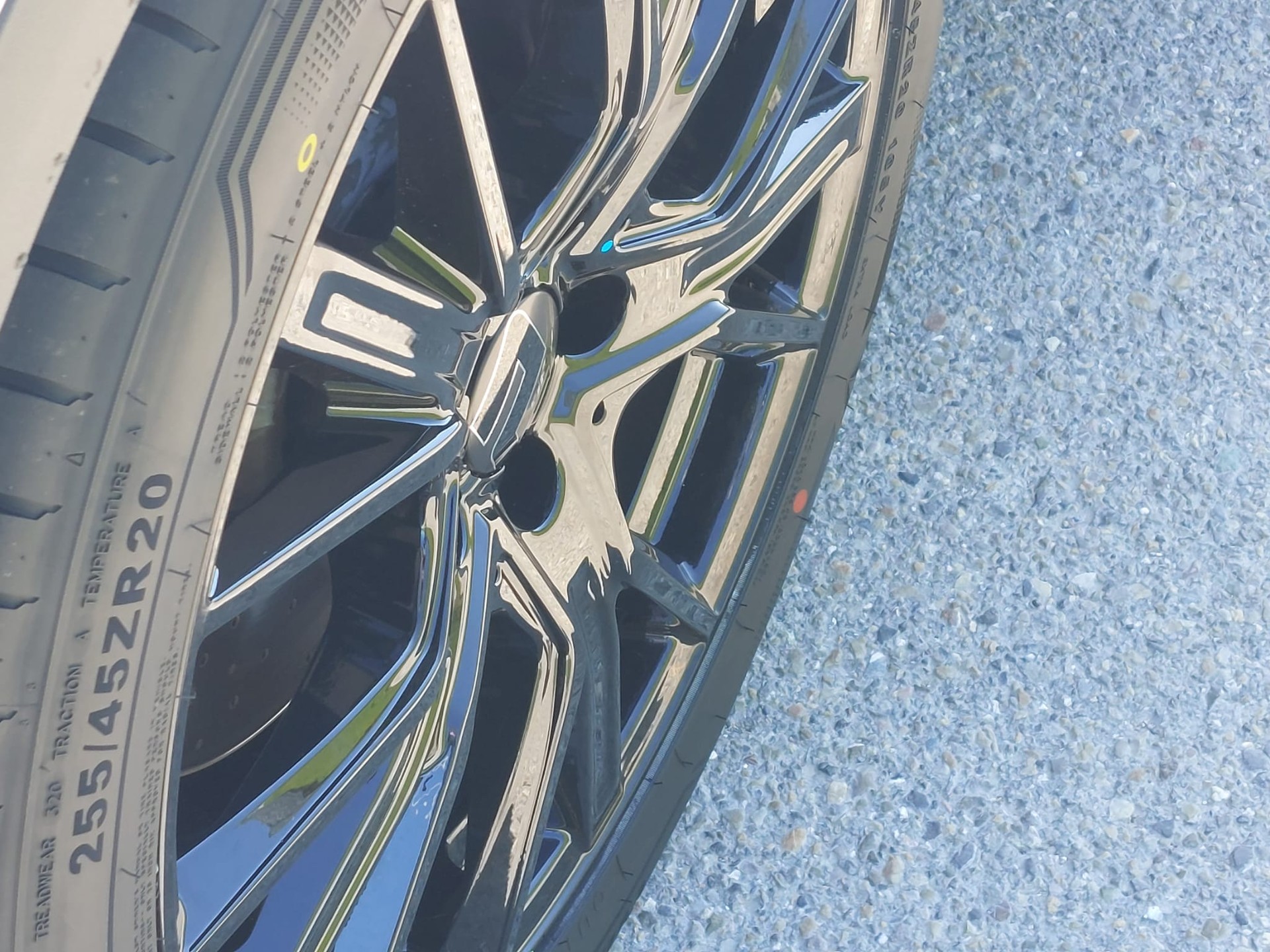 MERCEDES-BENZ GLC 250 d AMG Line mit AHKupplung 2,5to-image-17
