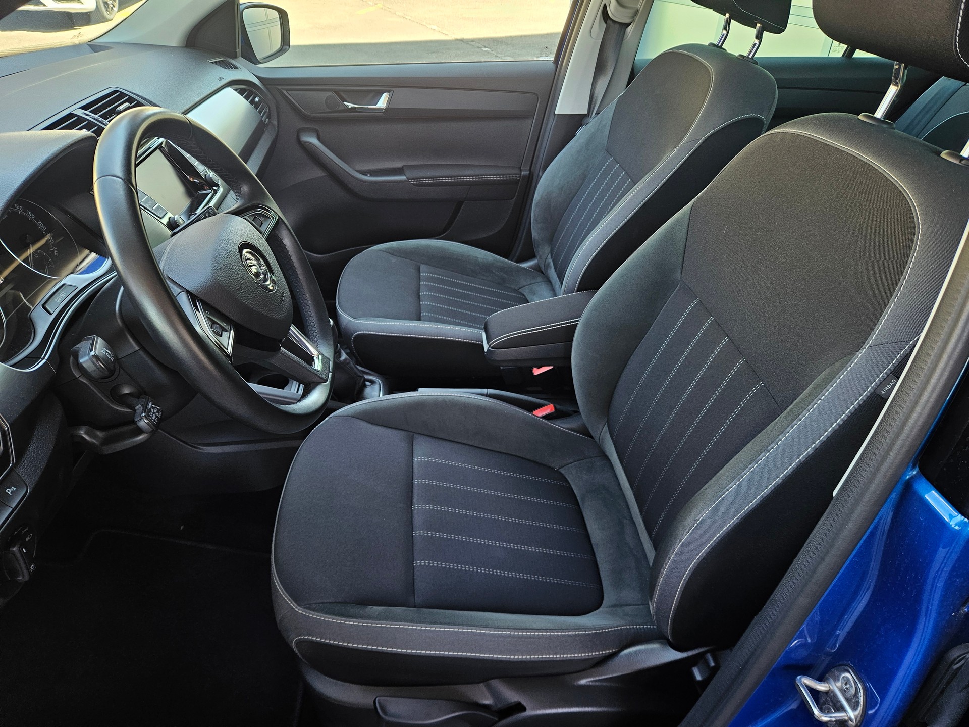 SKODA Fabia 1.0 TSI Style-image-5