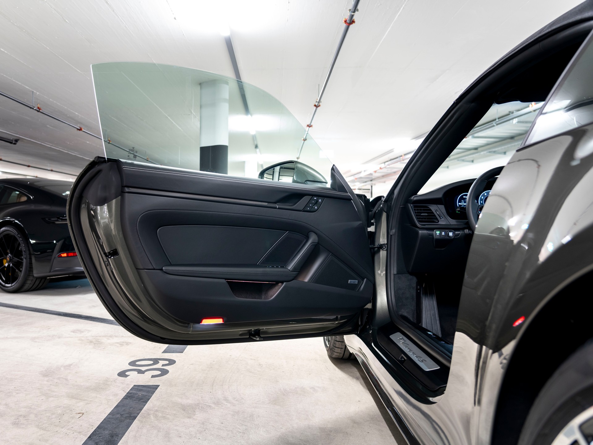 PORSCHE 911 Carrera 4S Cabriolet PDK-image-21