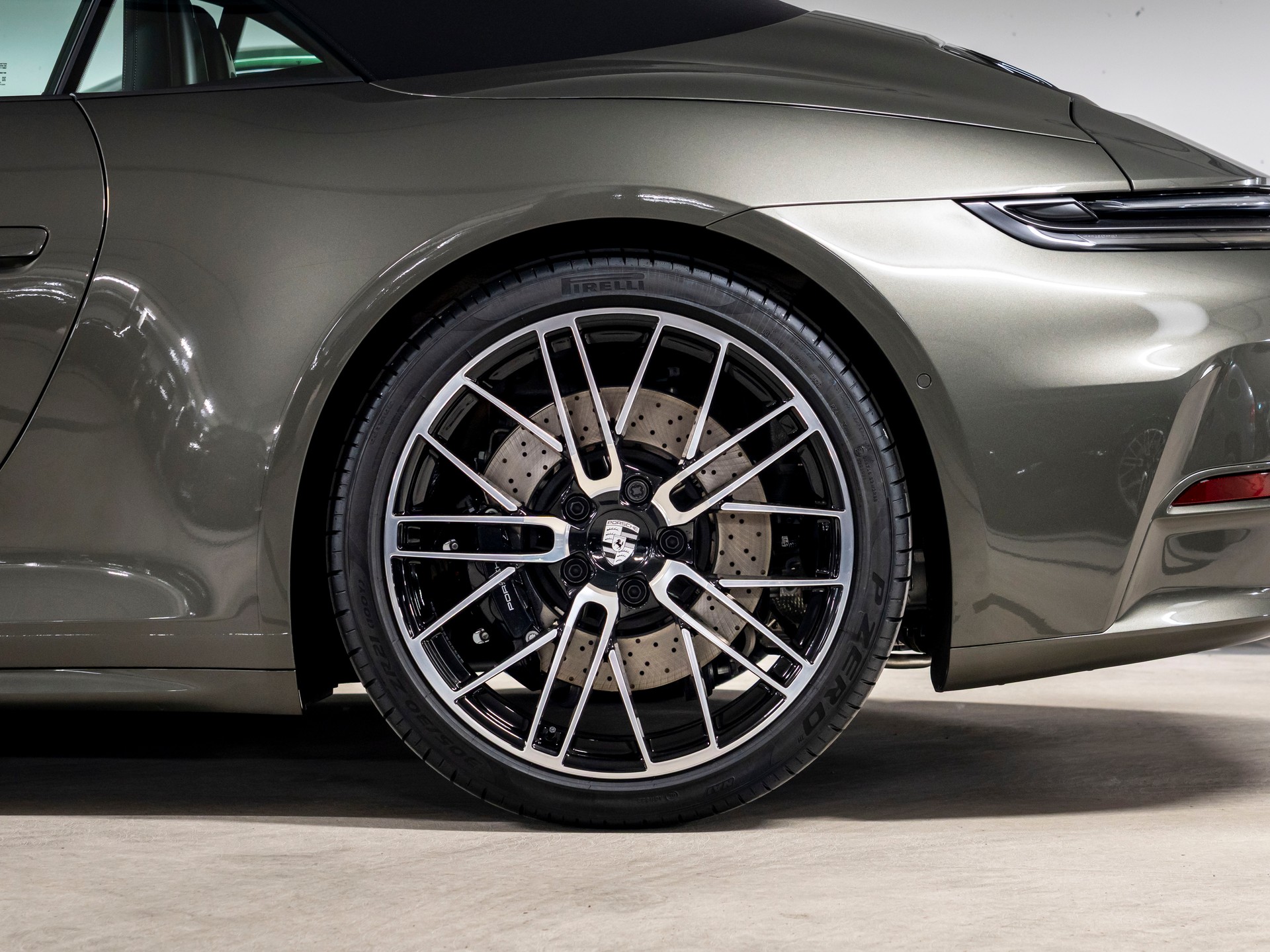 PORSCHE 911 Carrera 4S Cabriolet PDK-image-11