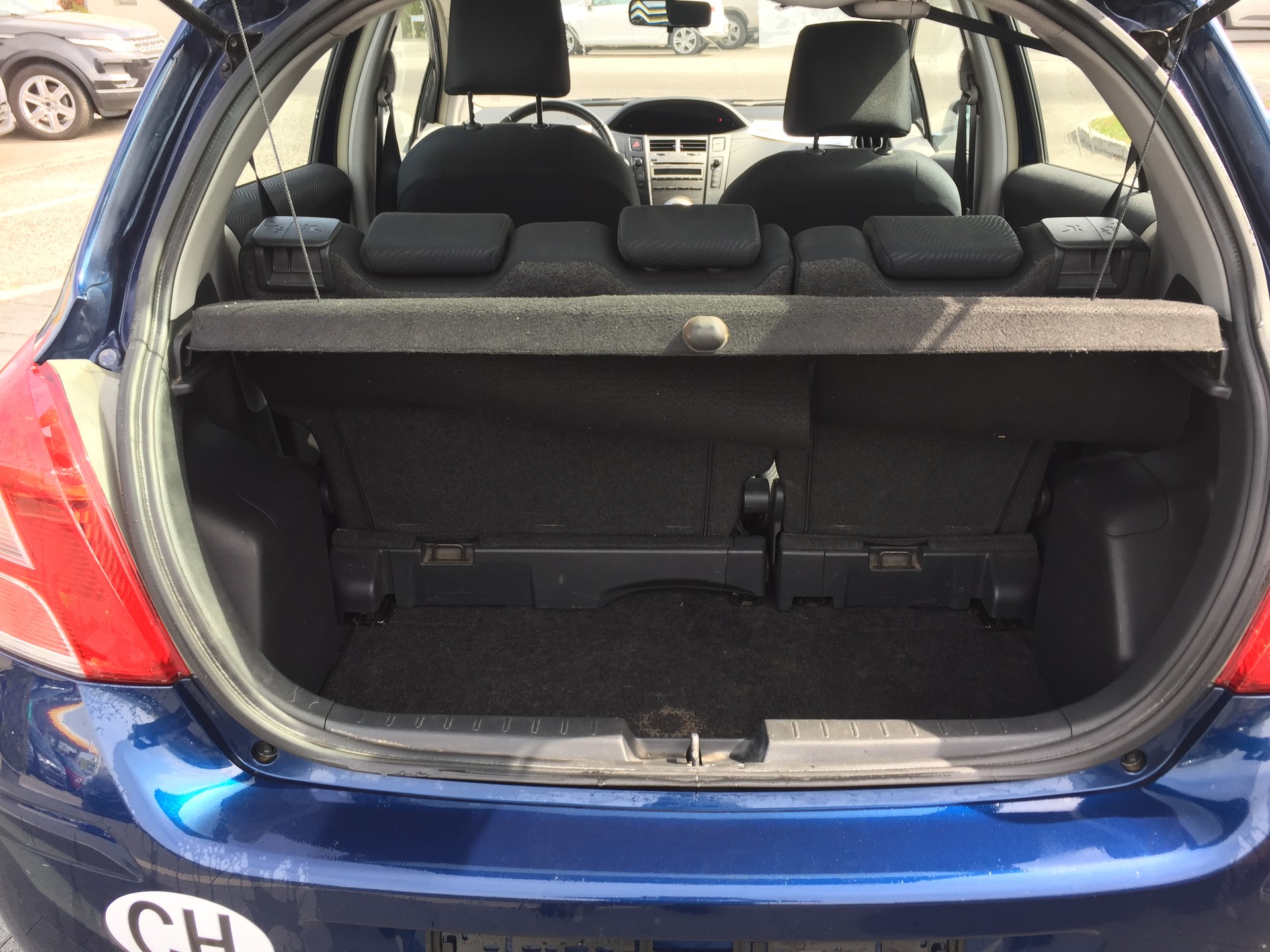 TOYOTA Yaris 1.33 Linea Luna-image-6