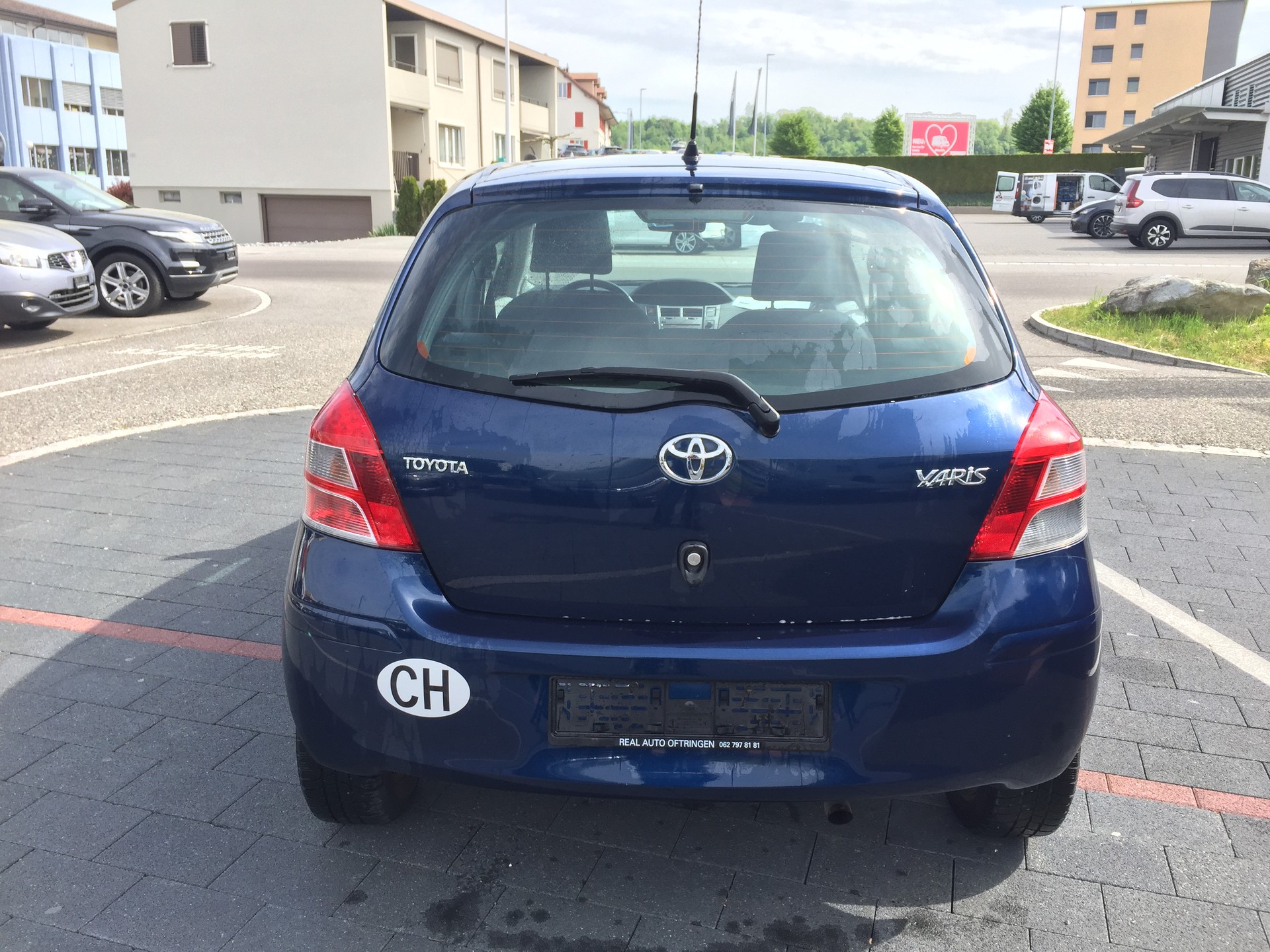 TOYOTA Yaris 1.33 Linea Luna-image-3