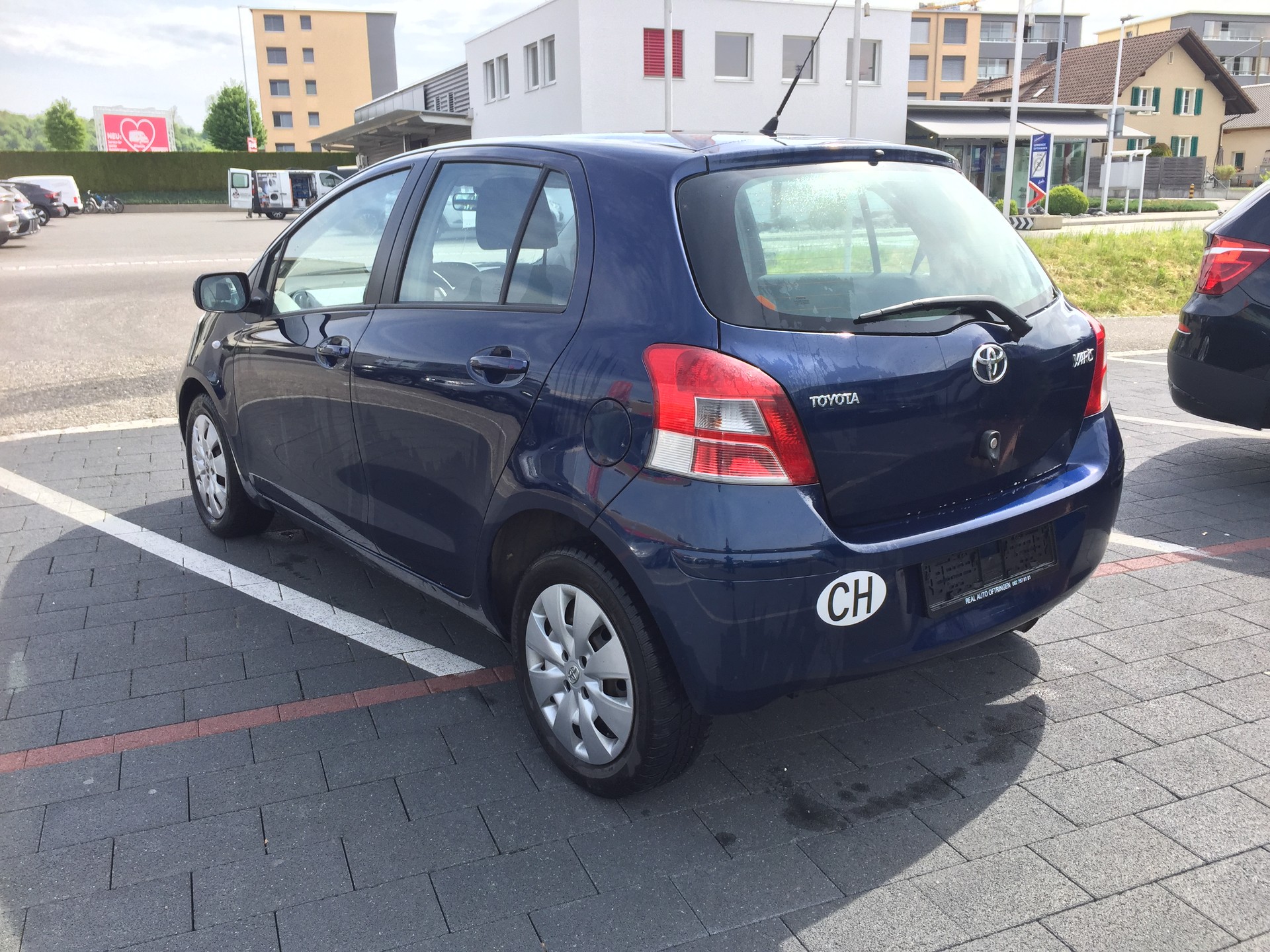 TOYOTA Yaris 1.33 Linea Luna-image-5