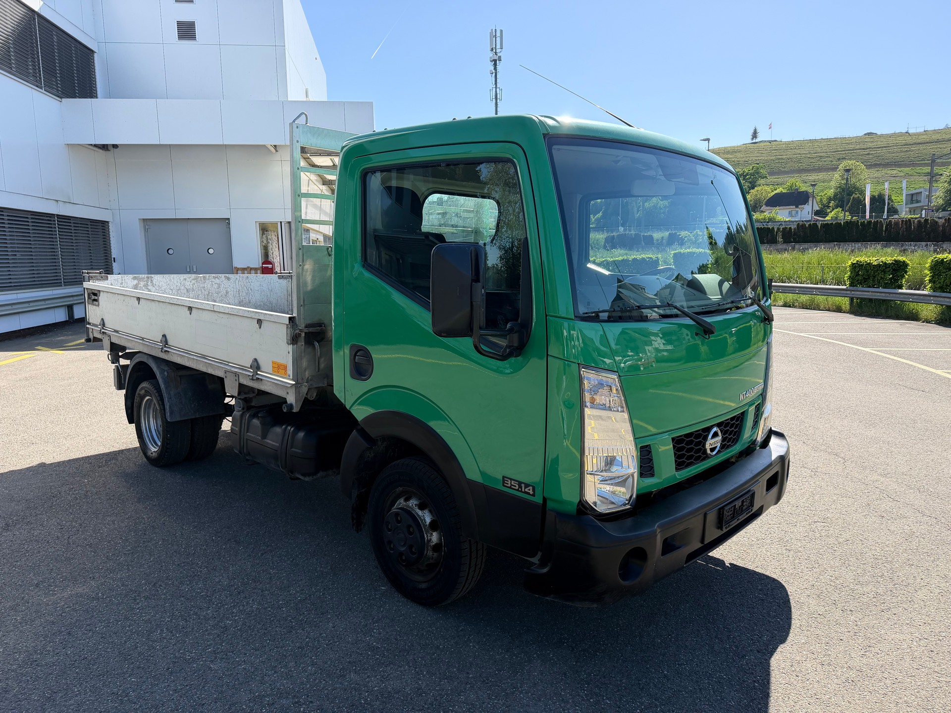 NISSAN NT400 Cabstar Scattolini-image-2