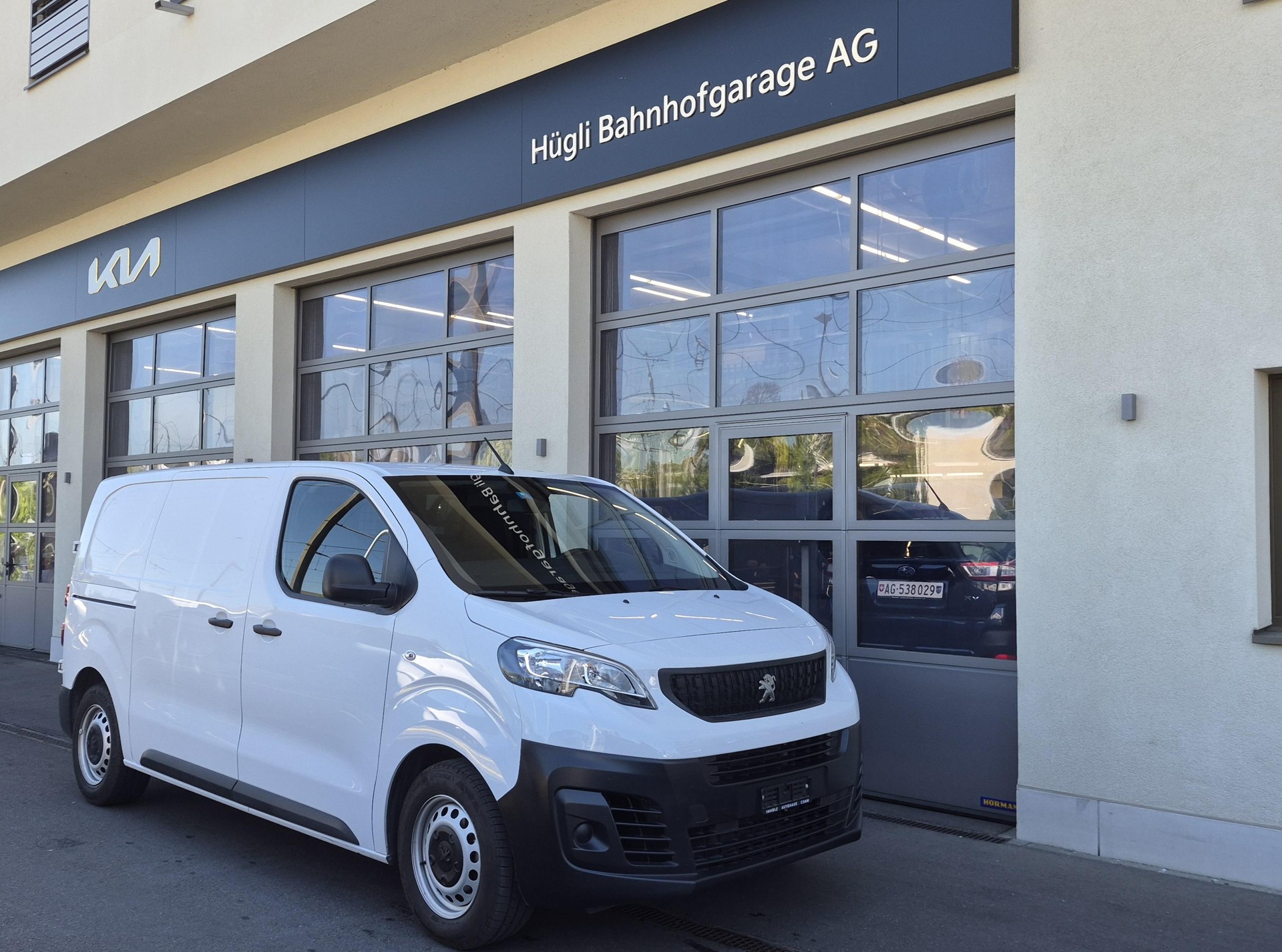 PEUGEOT Expert Kaw. Standard 1.5 BlueHDi 120 S/S-image-0
