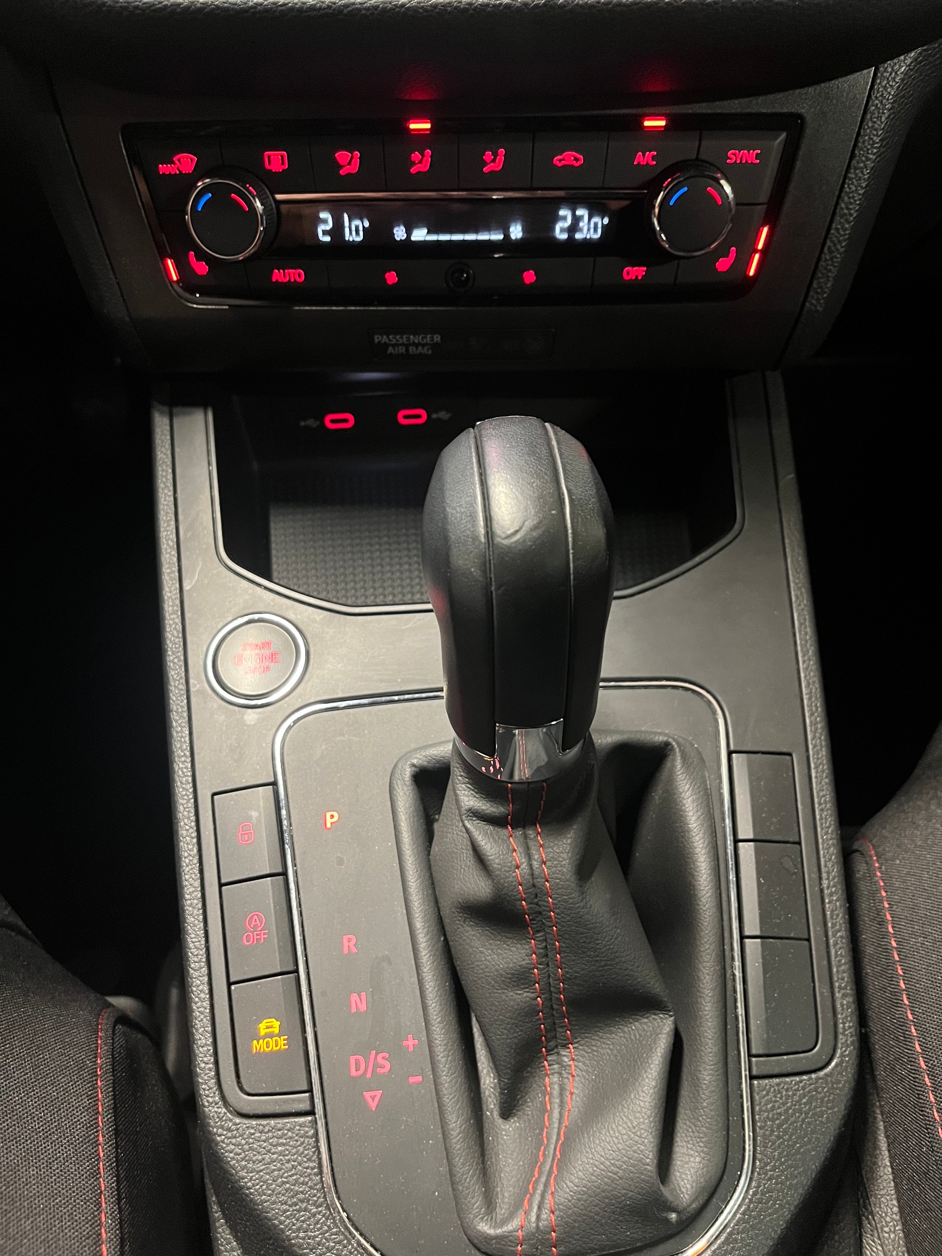 SEAT 1.0 TSI 110 FR DSG-image-17