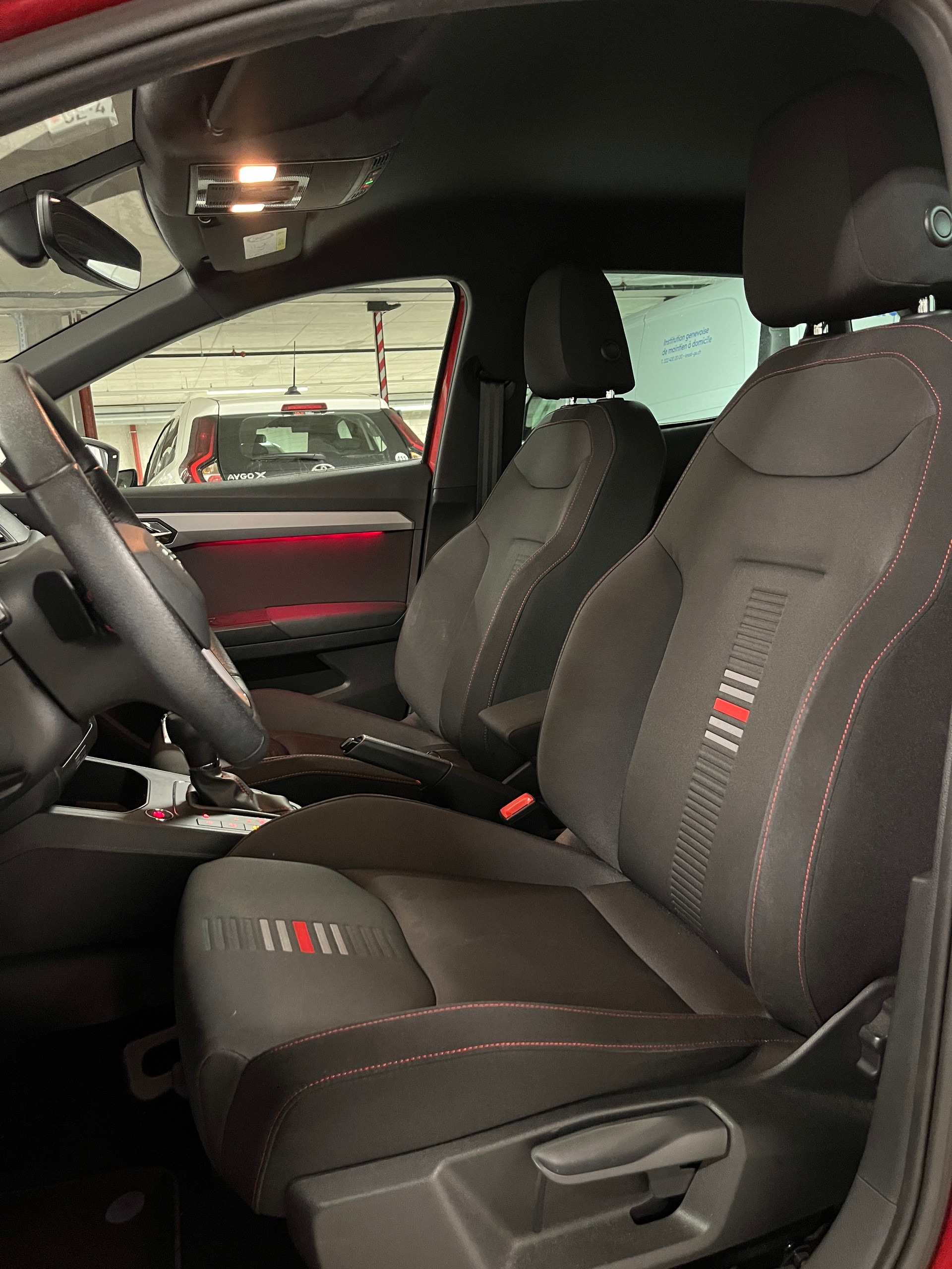 SEAT 1.0 TSI 110 FR DSG-showroom-element-3