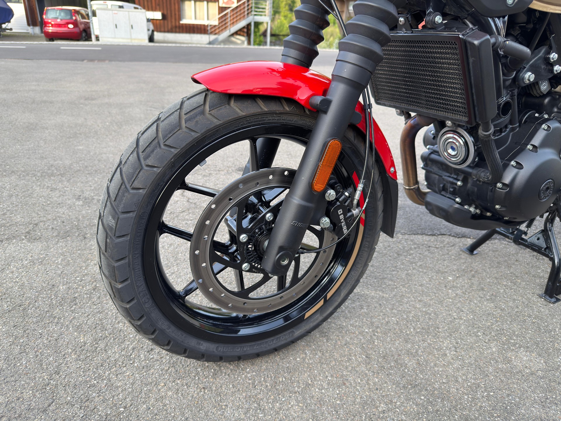 ROYAL ENFIELD Guerrilla 450 Mid-image-6