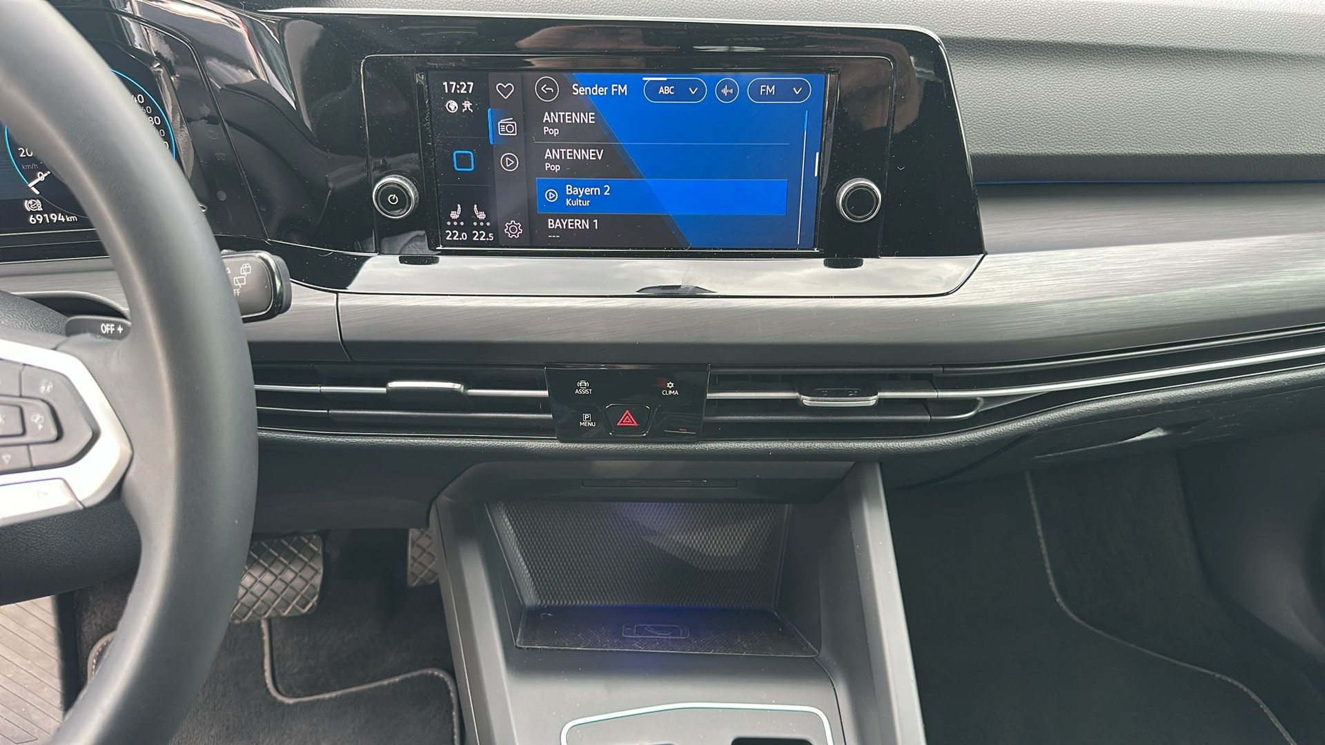VW Golf Variant 1.5 eTSI mHEV Style-image-6