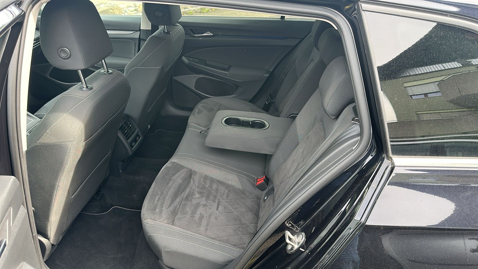 VW Golf Variant 1.5 eTSI mHEV Style-image-7